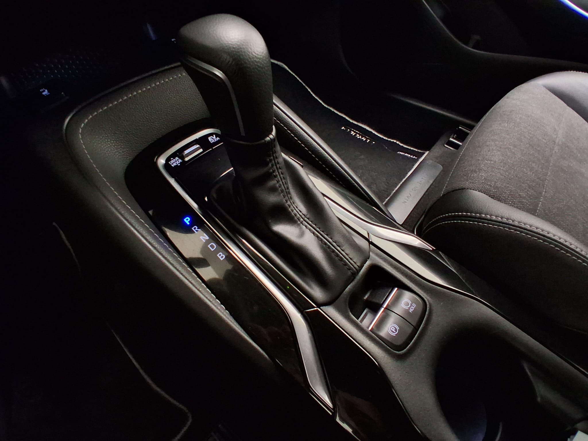 TOYOTA COROLLA HB Corolla HB 1.8 Hybrid Comfort Plus