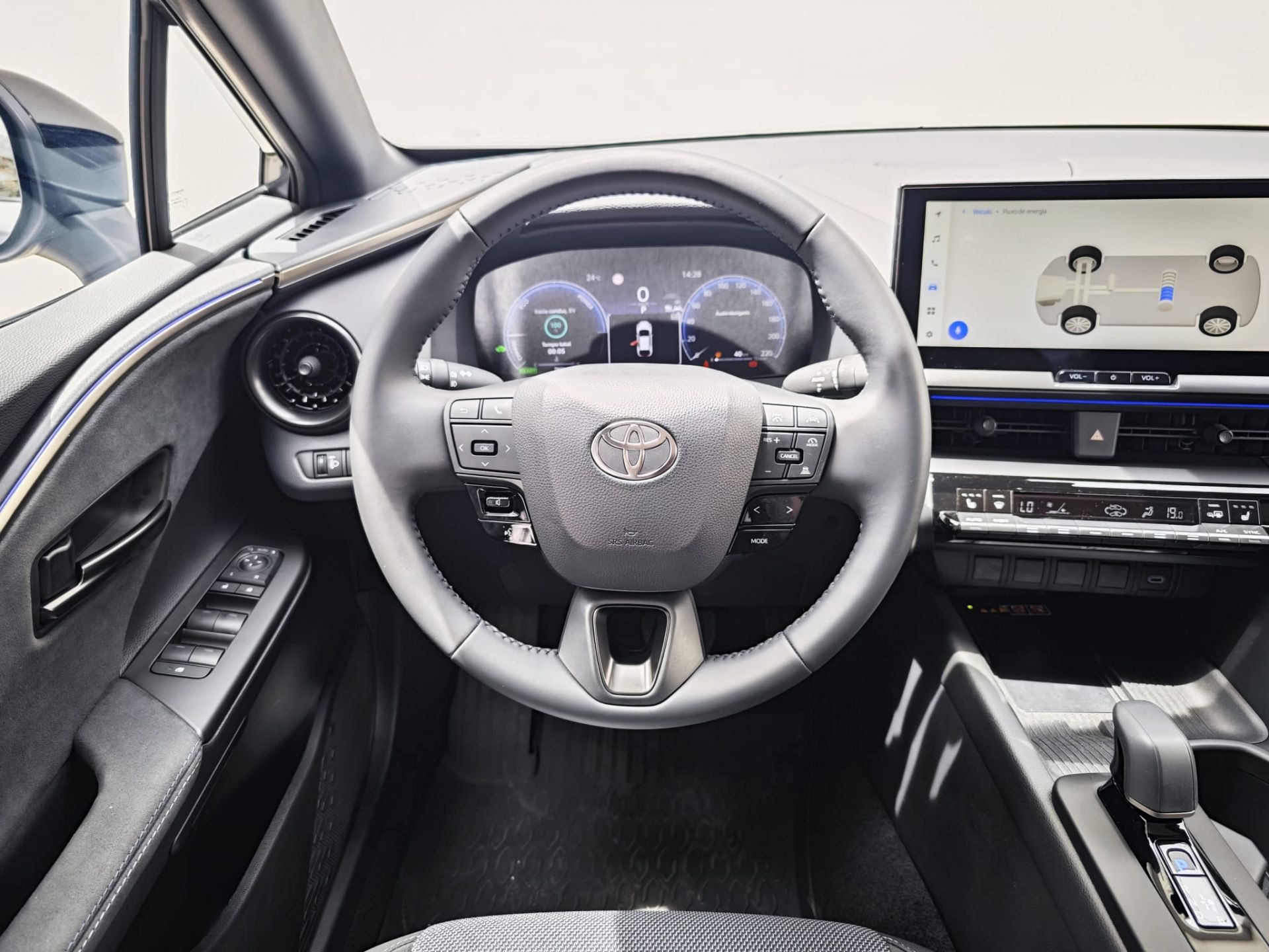 TOYOTA C-HR 23-24 C-HR 1.8 Hybrid Lounge