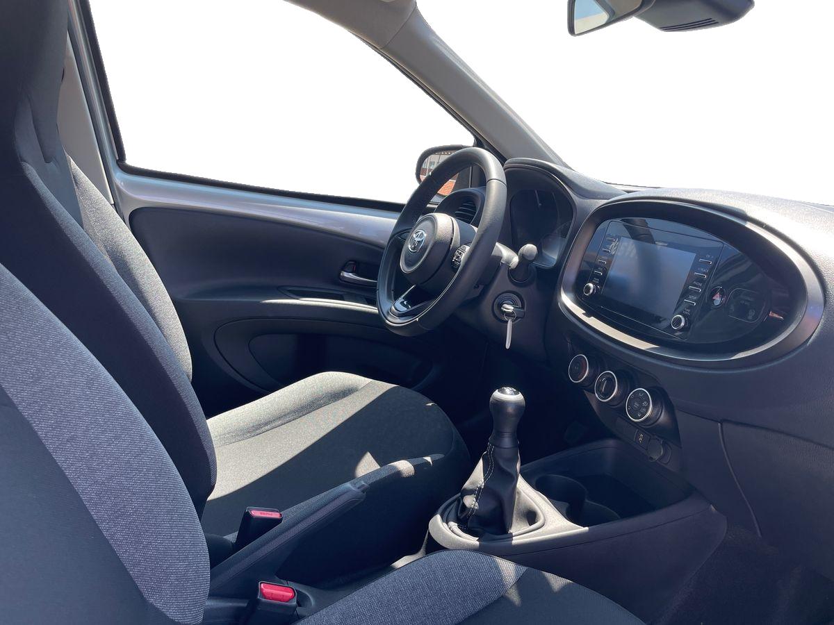 TOYOTA AYGO X Aygo X play 1.0G
