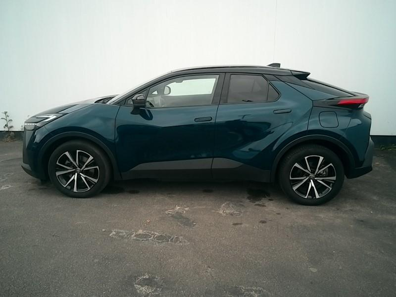 Ver detalhes de TOYOTA TOYOTA C-HR PLUG-IN Toyota C-HR 2.0 Plug-in Hybrid Dynamic Force SQUARE Collection