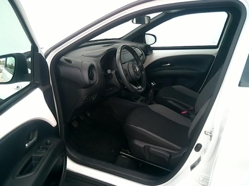 TOYOTA AYGO X Aygo X play 1.0G MT