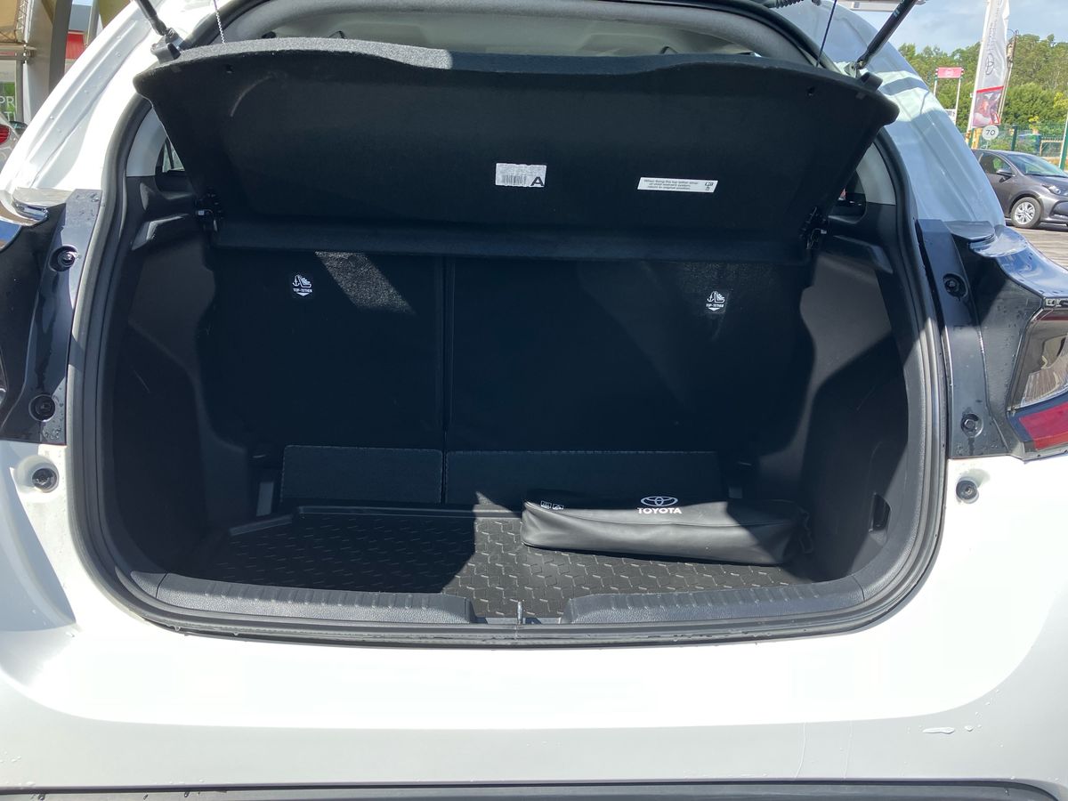 TOYOTA YARIS Yaris 1.5 Hybrid 115 Comfort Plus