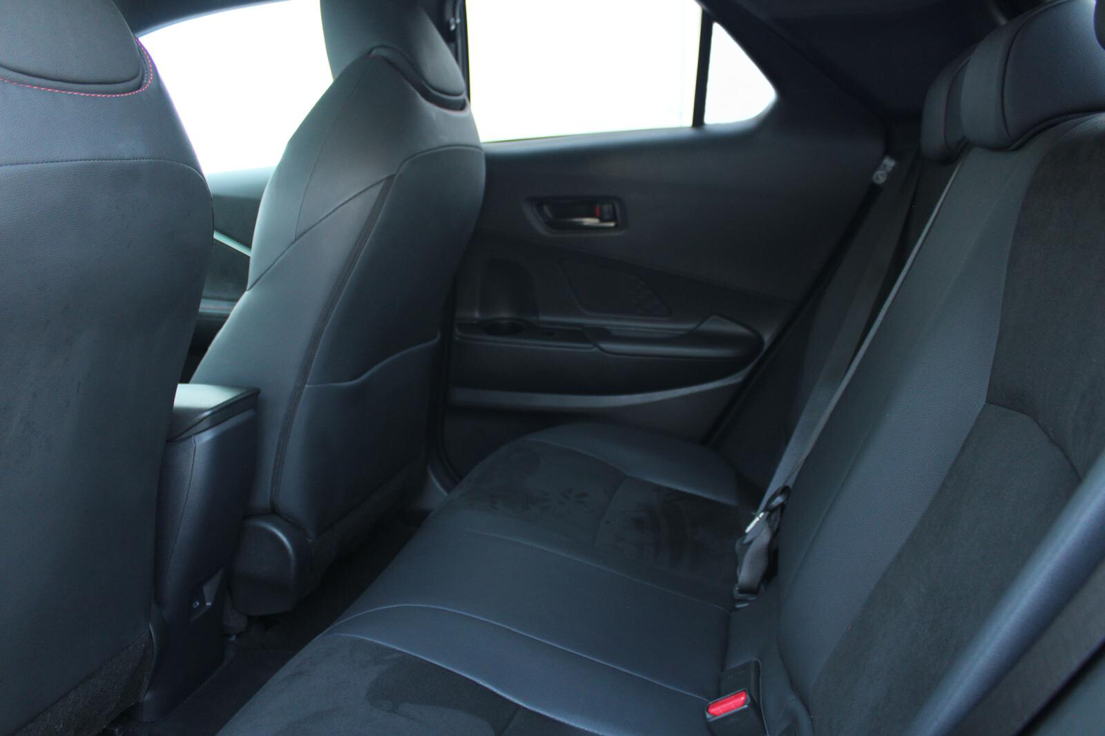 TOYOTA TOYOTA C-HR PLUG-IN Toyota C-HR Plug-in 2.0 Hybrid Dynamic Force GR Sport Premiere Edition