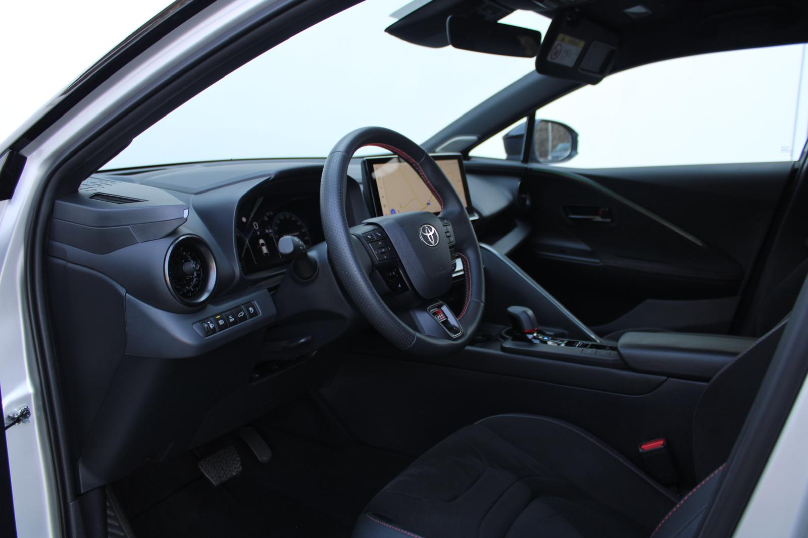 TOYOTA TOYOTA C-HR PLUG-IN Toyota C-HR Plug-in 2.0 Hybrid Dynamic Force GR Sport Premiere Edition