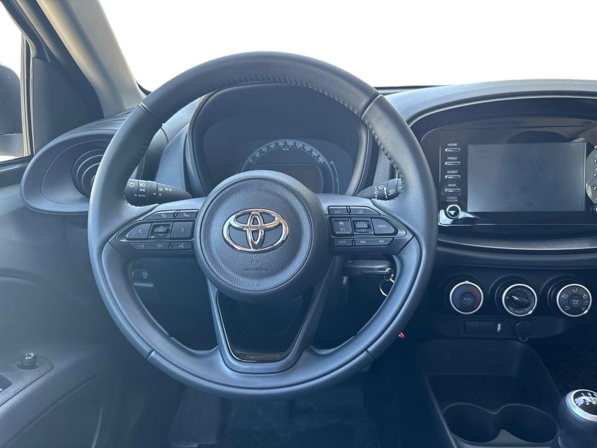 TOYOTA AYGO X Aygo X play 1.0G