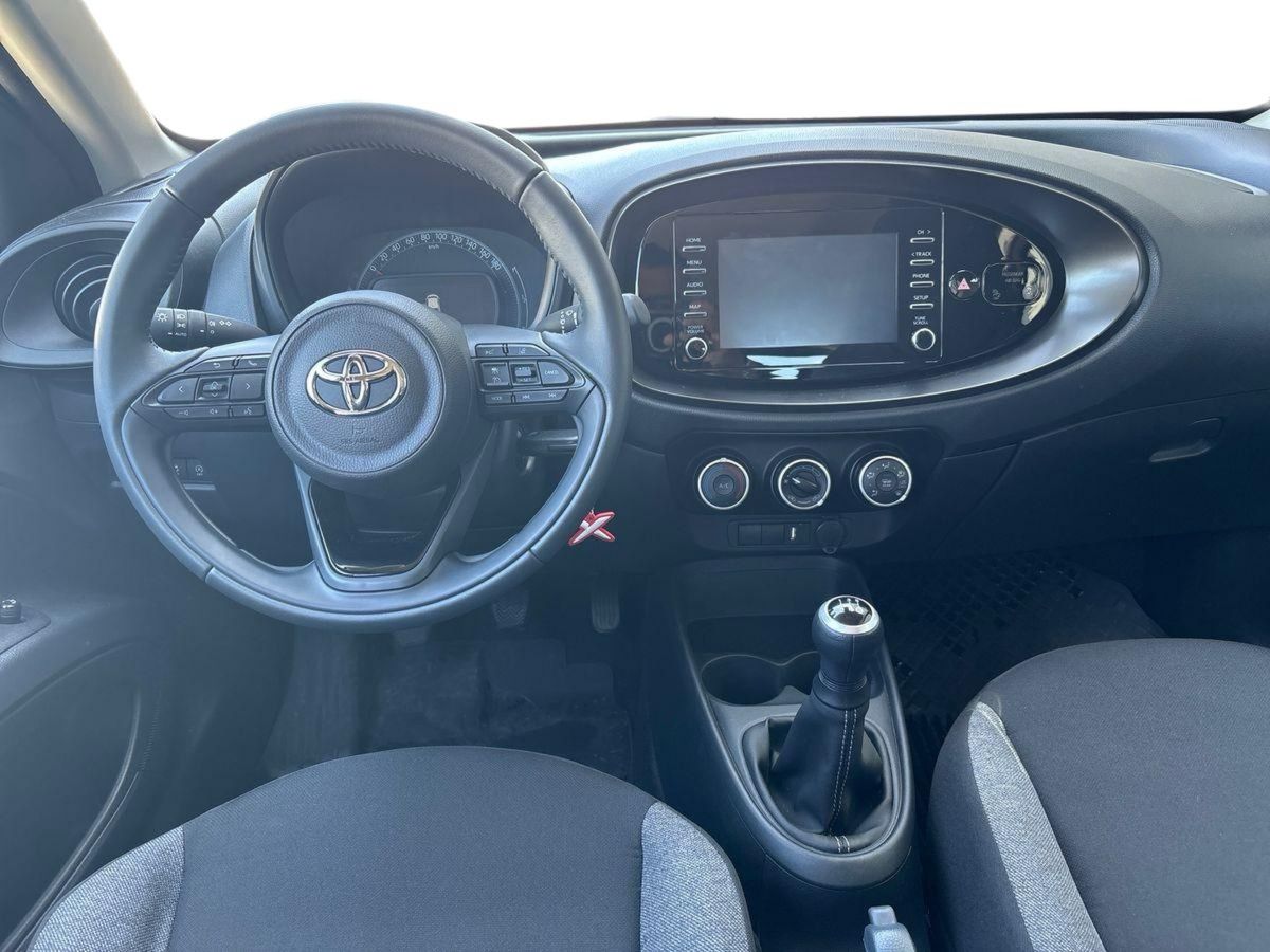 TOYOTA AYGO X Aygo X play 1.0G