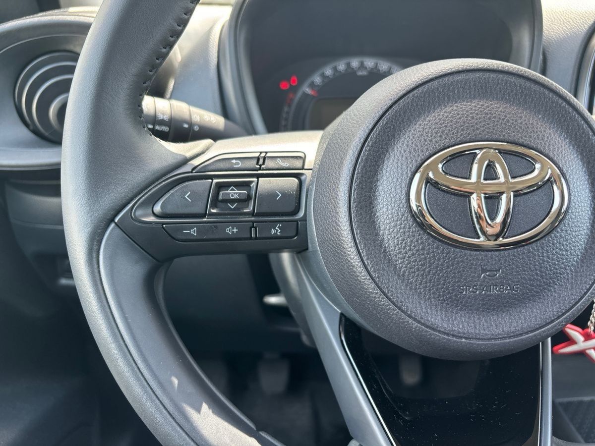 TOYOTA AYGO X Aygo X play 1.0G