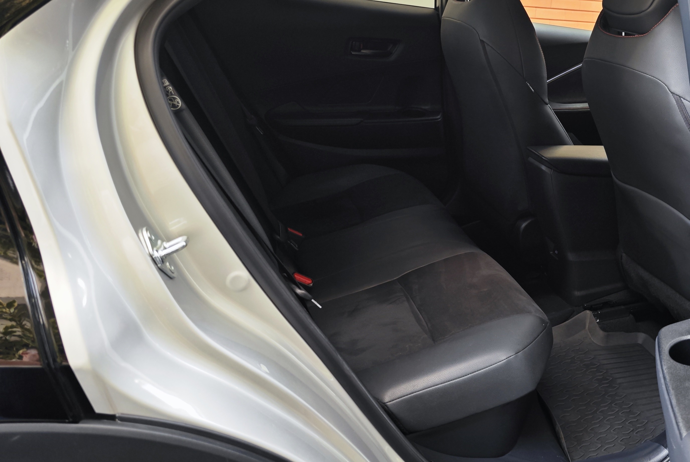 TOYOTA TOYOTA C-HR PLUG-IN Toyota C-HR Plug-in 2.0 Hybrid Dynamic Force GR Sport Premiere Edition