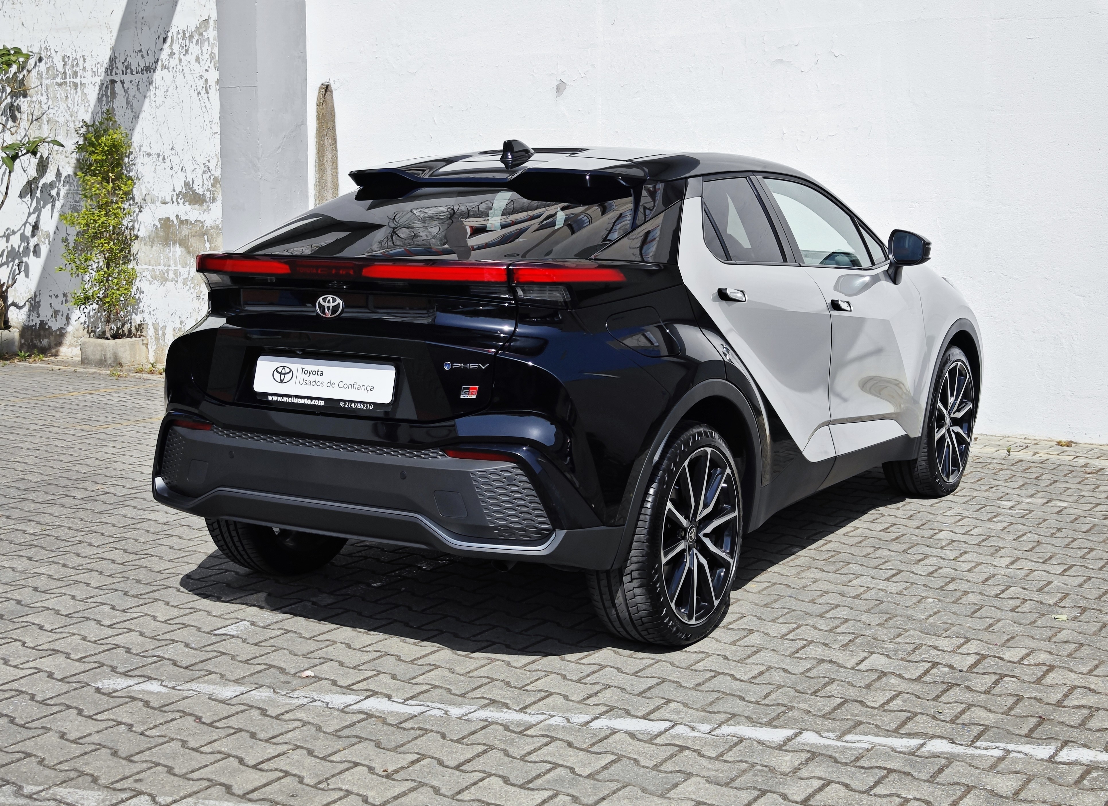 TOYOTA TOYOTA C-HR PLUG-IN Toyota C-HR Plug-in 2.0 Hybrid Dynamic Force GR Sport Premiere Edition