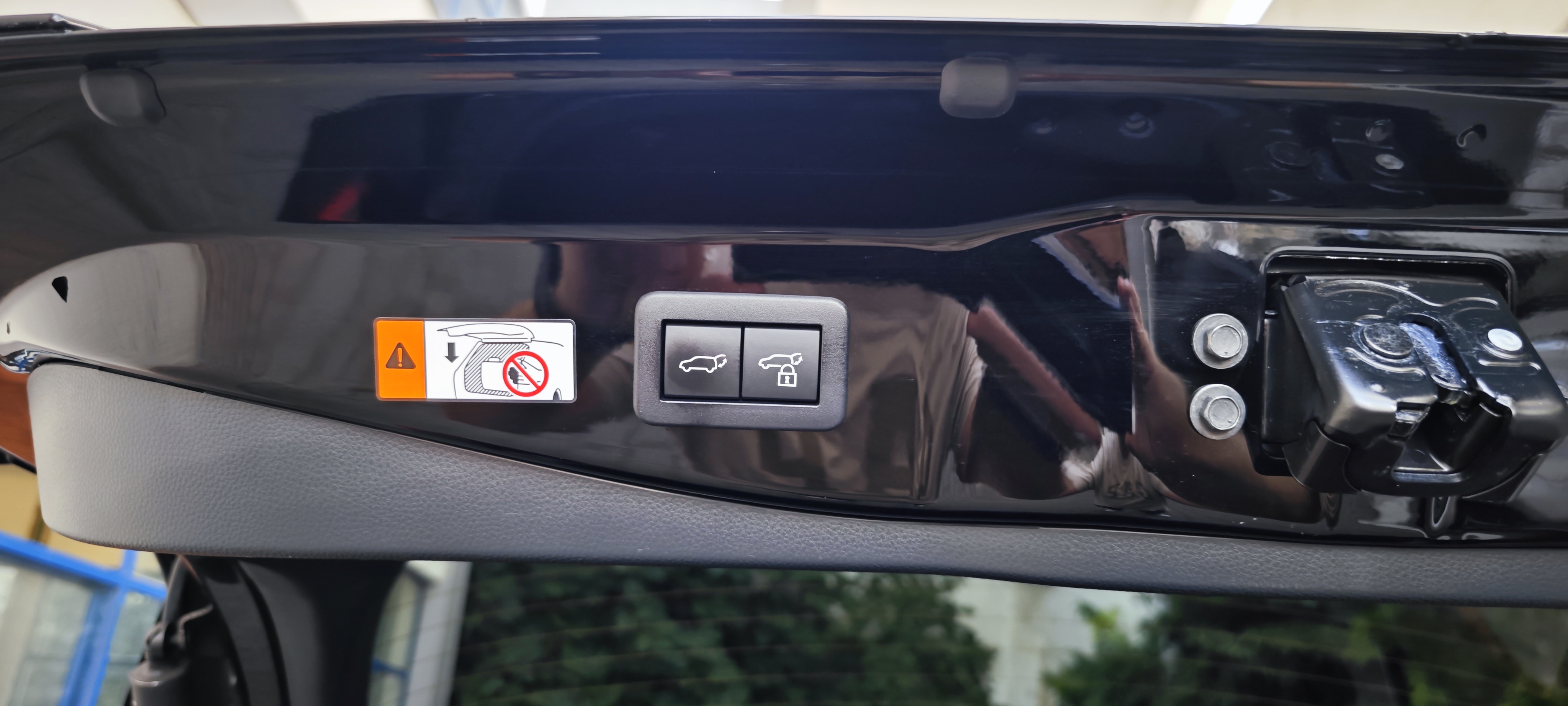 TOYOTA TOYOTA C-HR PLUG-IN Toyota C-HR Plug-in 2.0 Hybrid Dynamic Force GR Sport Premiere Edition