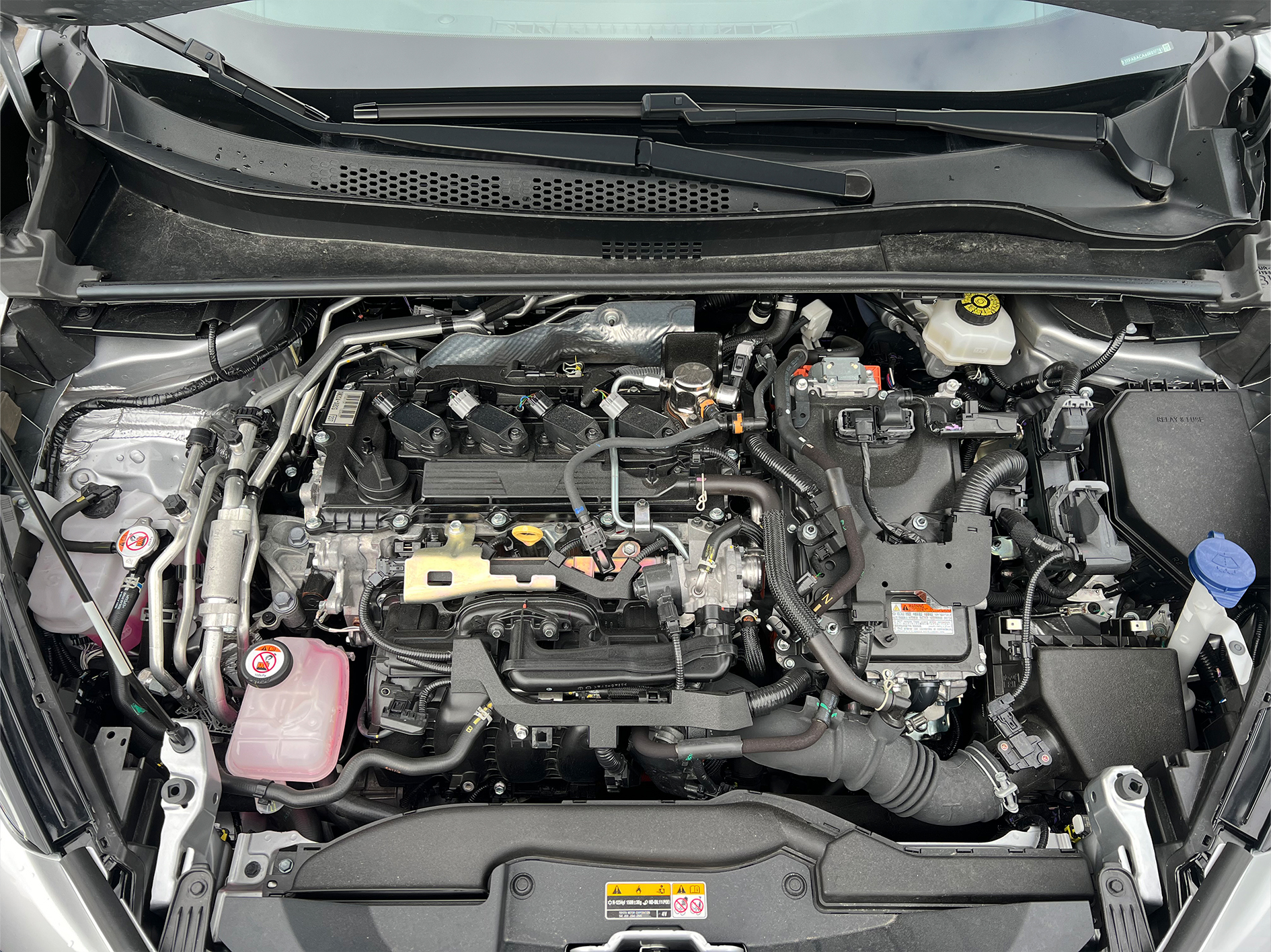 TOYOTA TOYOTA C-HR PLUG-IN Toyota C-HR Plug-in 2.0 Hybrid Dynamic Force SQUARE Collection