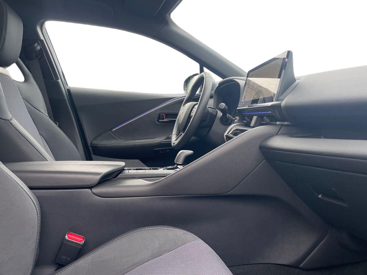 TOYOTA TOYOTA C-HR PLUG-IN Toyota C-HR Plug-in 2.0 Hybrid Dynamic Force Lounge