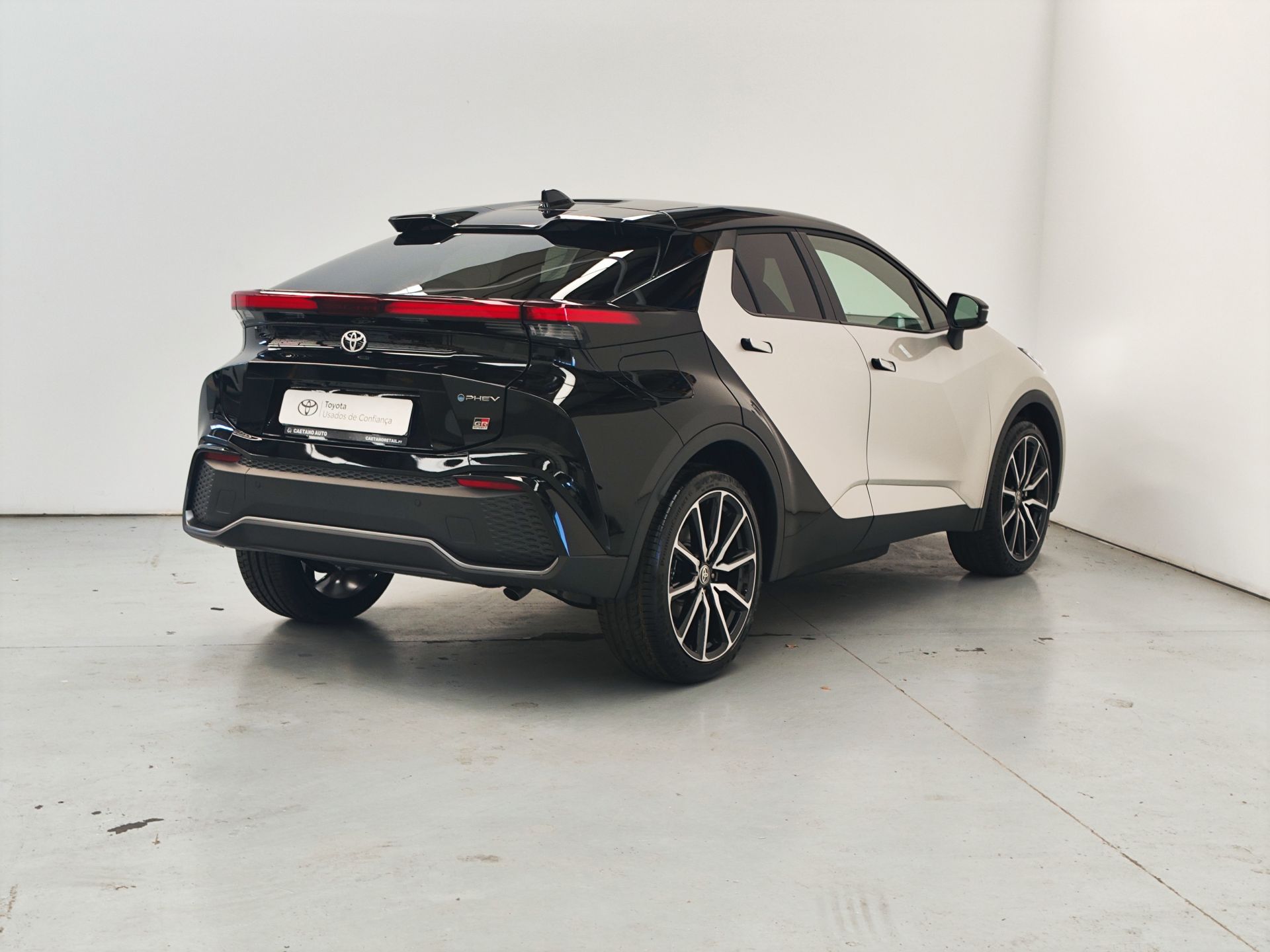 TOYOTA TOYOTA C-HR PLUG-IN Toyota C-HR Plug-in 2.0 Hybrid Dynamic Force GR Sport Premiere Edition