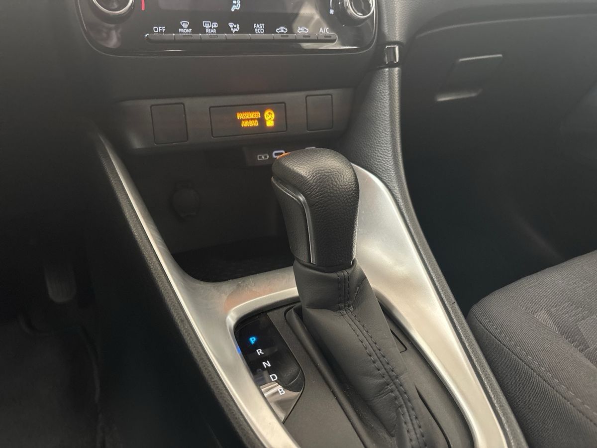 TOYOTA YARIS Yaris 1.5 Hybrid 115 Comfort Plus