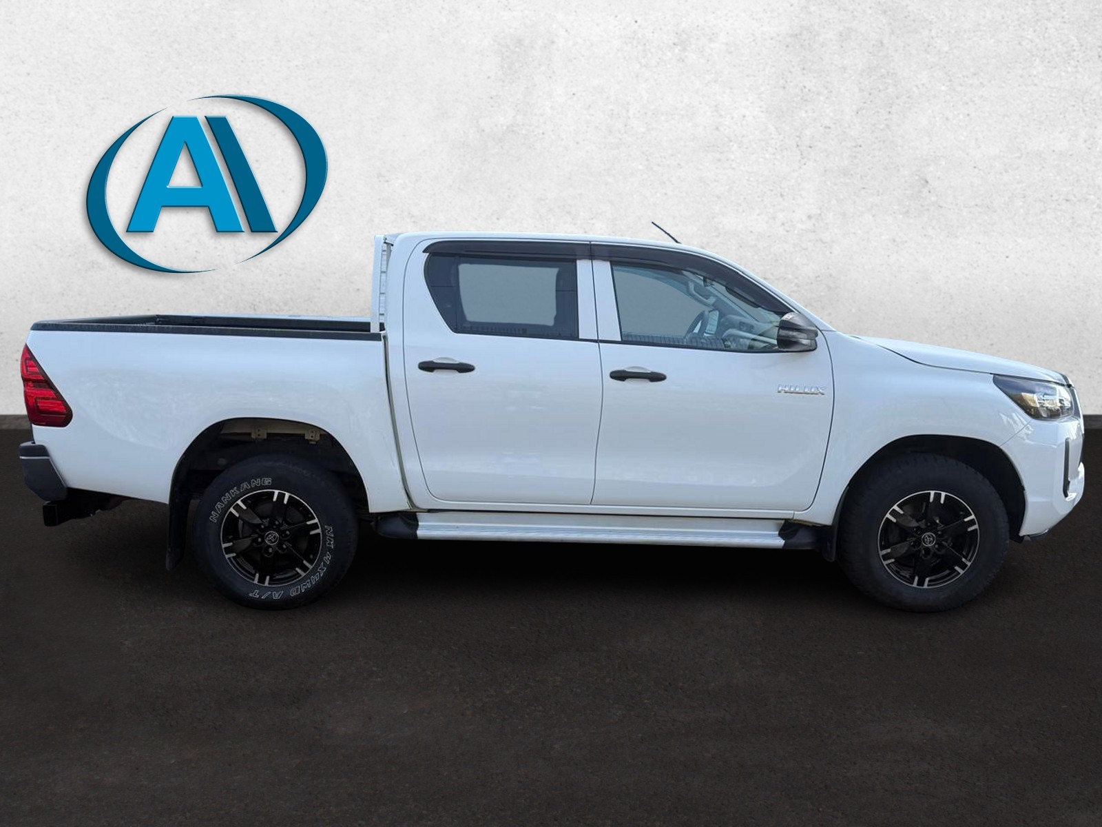 TOYOTA HILUX Hilux 2.4D 4x4 Cabina Dupla Caixa Met�lica