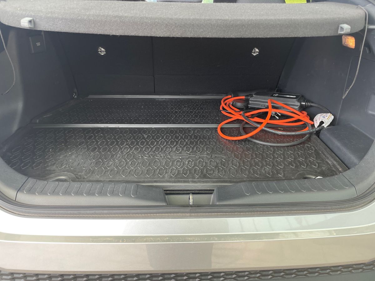 TOYOTA TOYOTA C-HR PLUG-IN Toyota C-HR Plug-in 2.0 Hybrid Dynamic Force SQUARE Collection