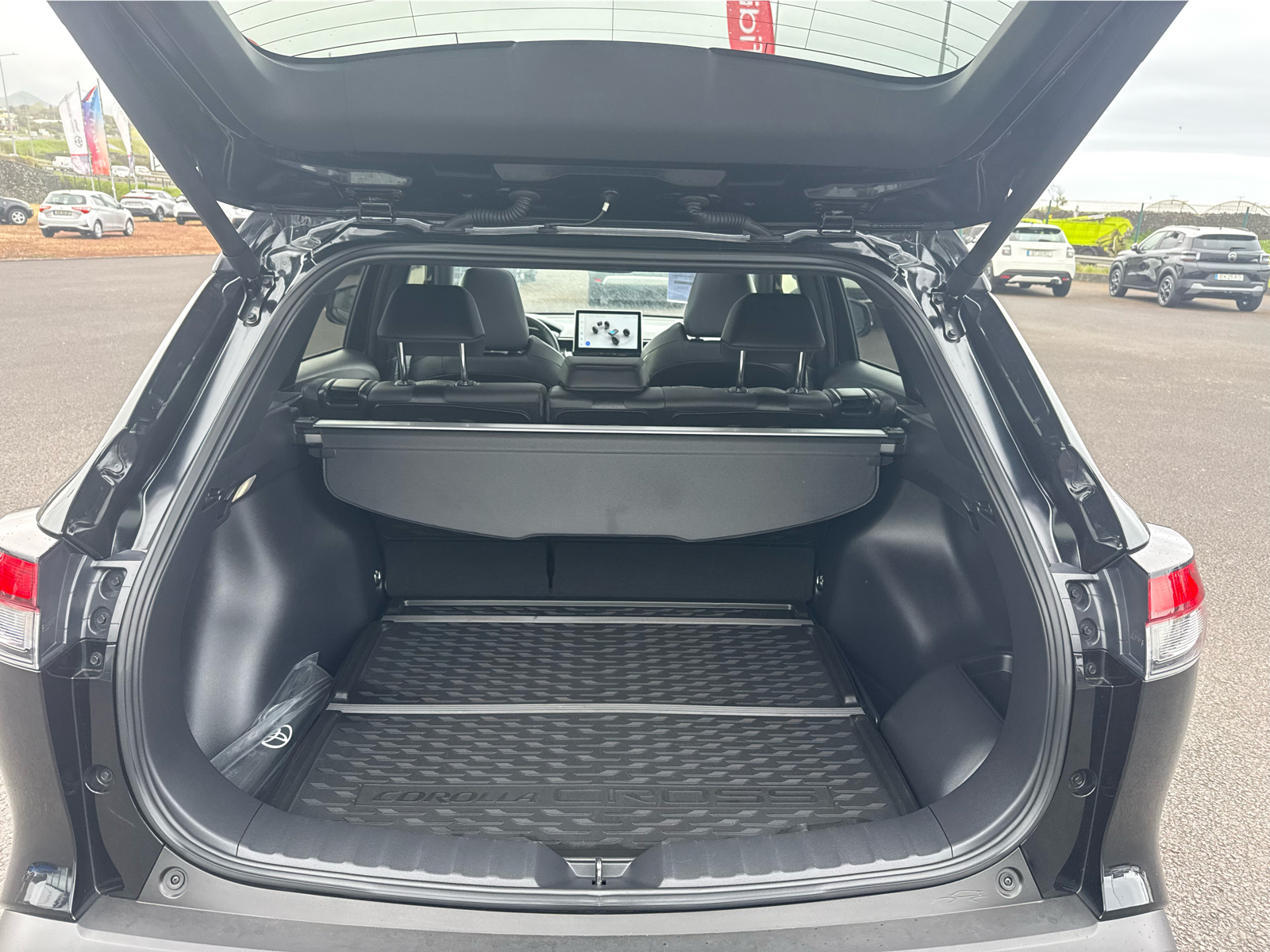 TOYOTA COROLLA CROSS Corolla Cross 2.0 Hybrid Luxury