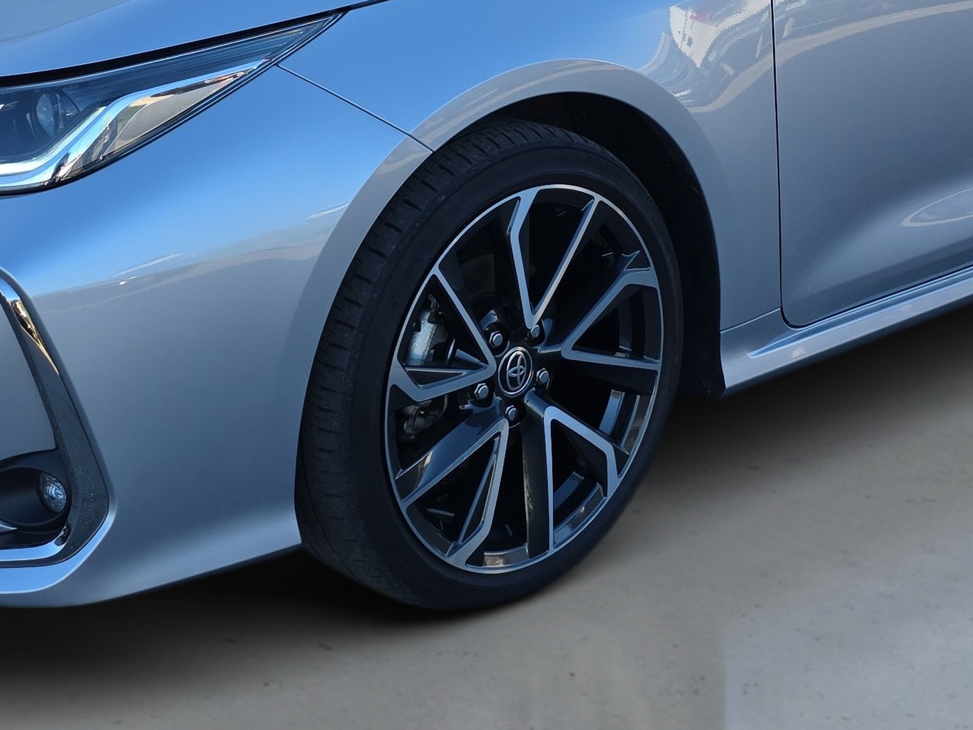 TOYOTA COROLLA SEDAN Corolla SD 1.8 Hybrid Luxury