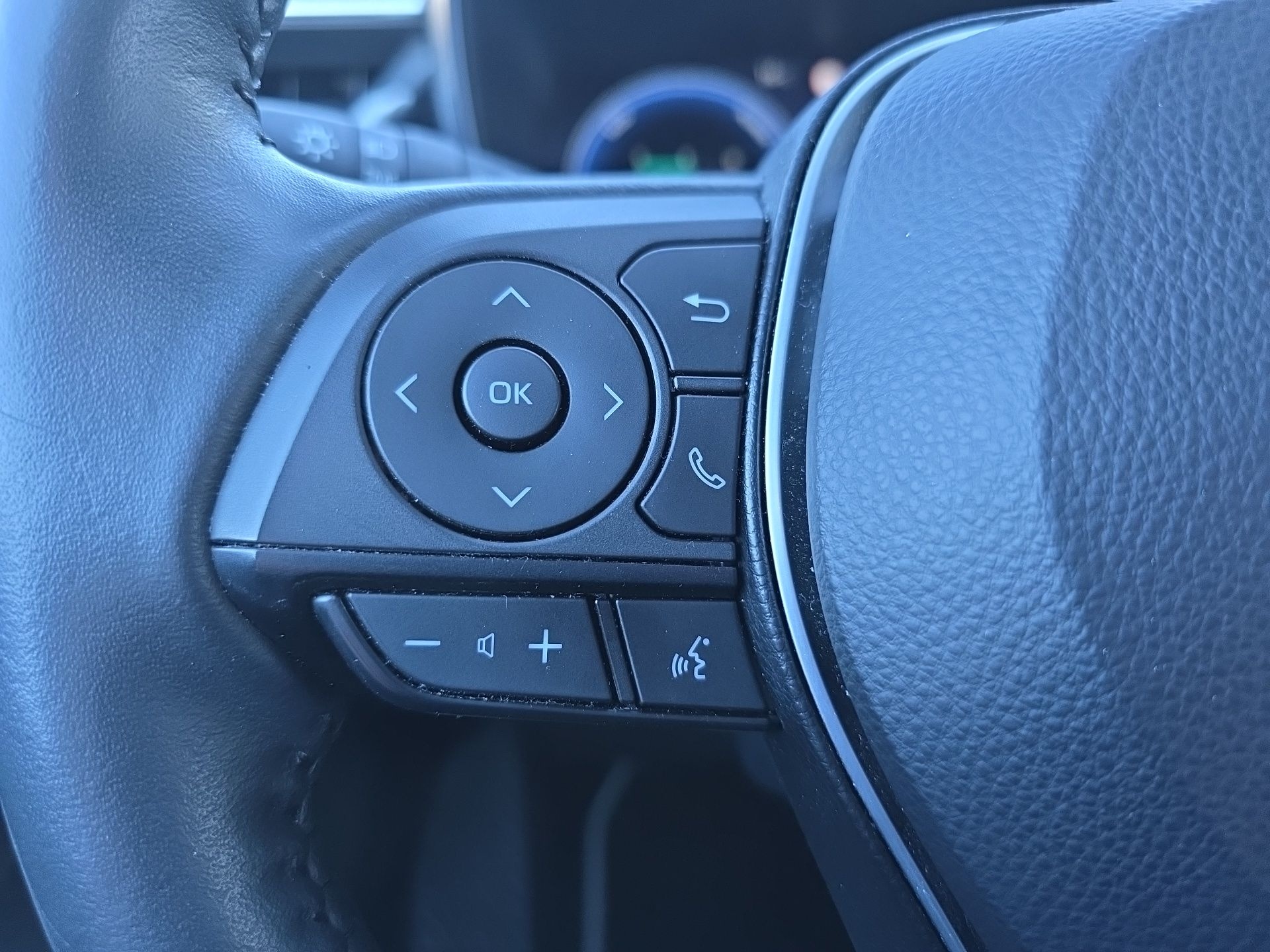 TOYOTA COROLLA SEDAN Corolla SD 1.8 Hybrid Luxury