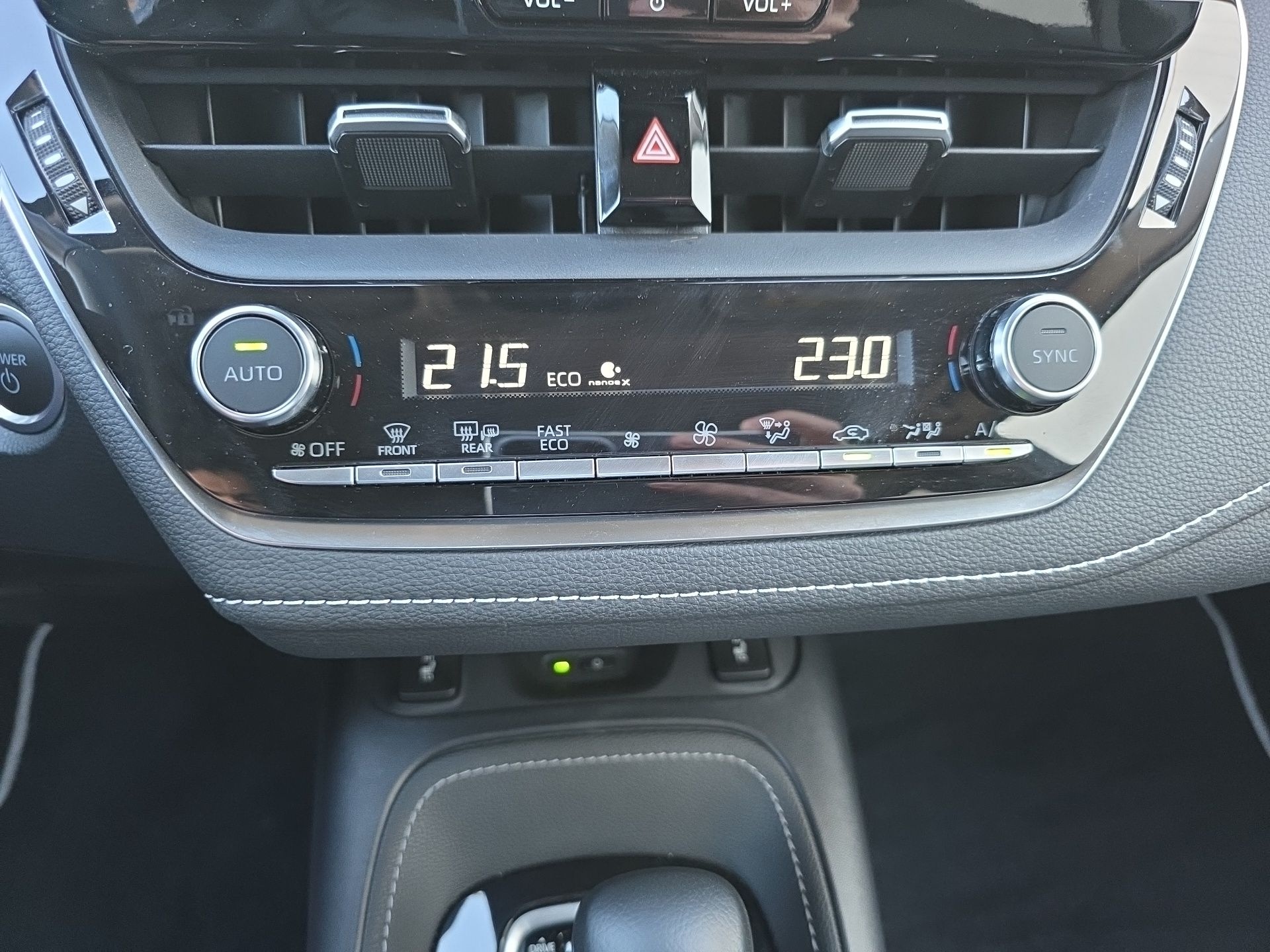 TOYOTA COROLLA SEDAN Corolla SD 1.8 Hybrid Luxury