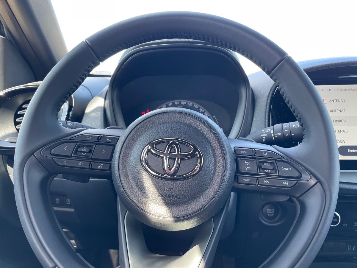 TOYOTA AYGO X Aygo X envy 1.0G CVT
