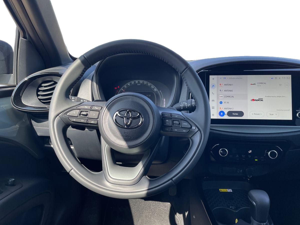 TOYOTA AYGO X Aygo X envy 1.0G CVT