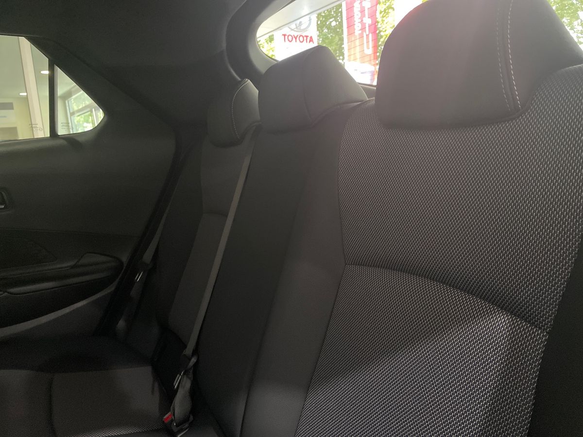 TOYOTA TOYOTA C-HR Toyota C-HR 1.8 Hybrid Lounge