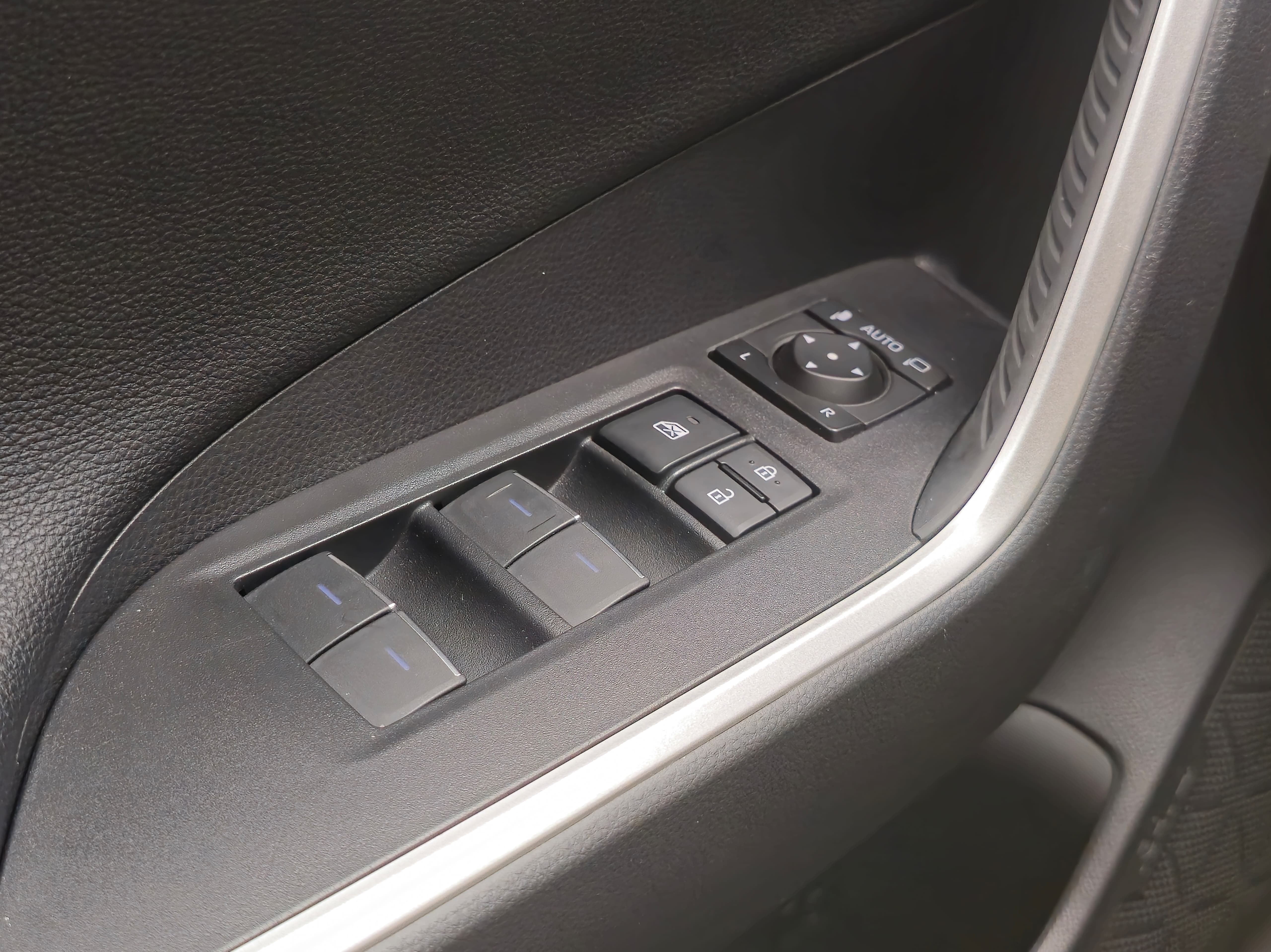 TOYOTA RAV4 PLUG-IN RAV4 Plug-in 2.5 Hybrid Dynamic Force SQUARE Collection AWD-i