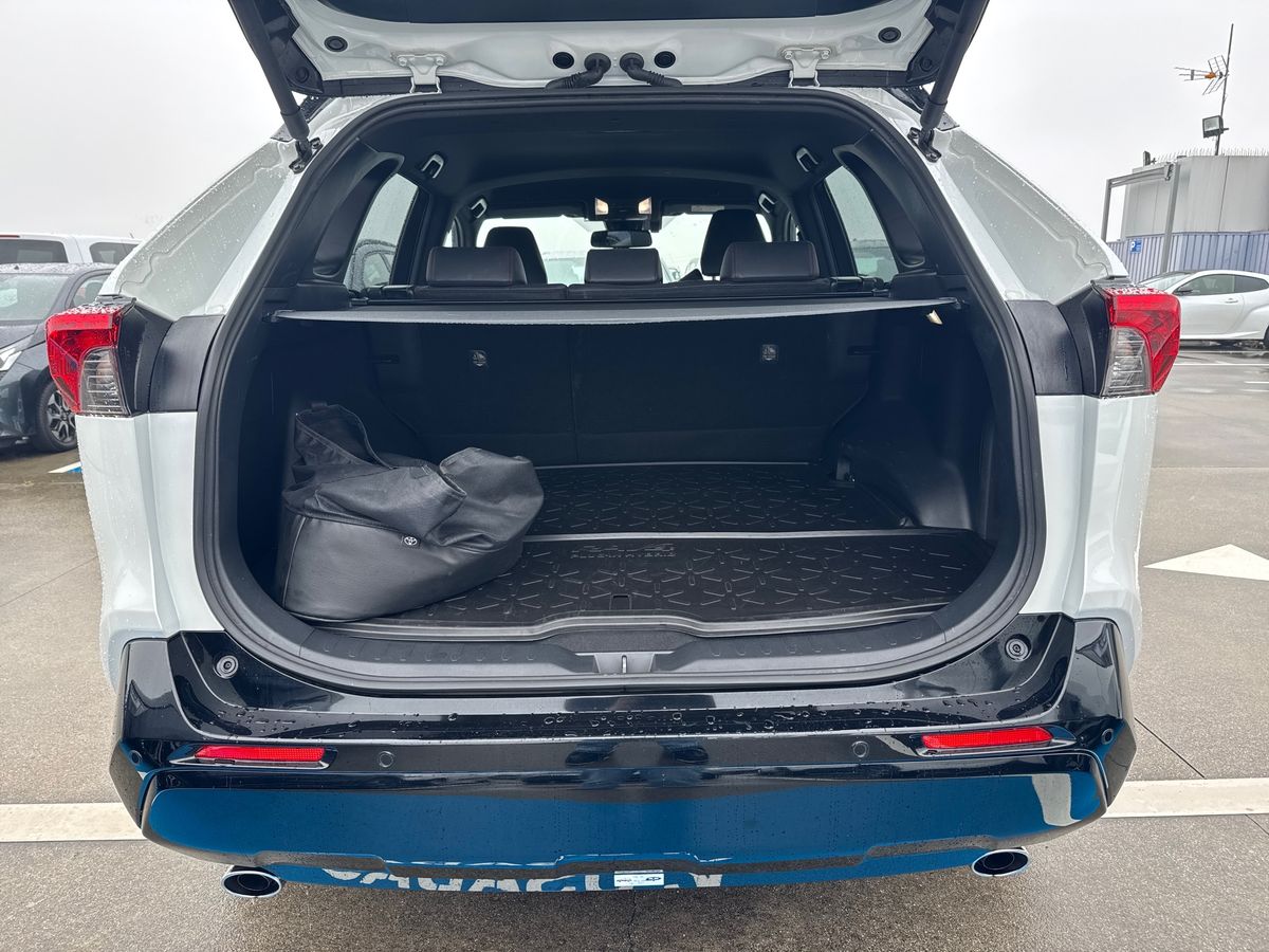 TOYOTA RAV4 PLUG-IN RAV4 Plug-in 2.5 Hybrid Dynamic Force SQUARE Collection AWD-i