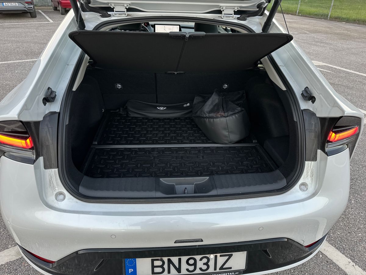 TOYOTA PRIUS PLUG-IN Prius Plug-in 2.0 Hybrid Premium