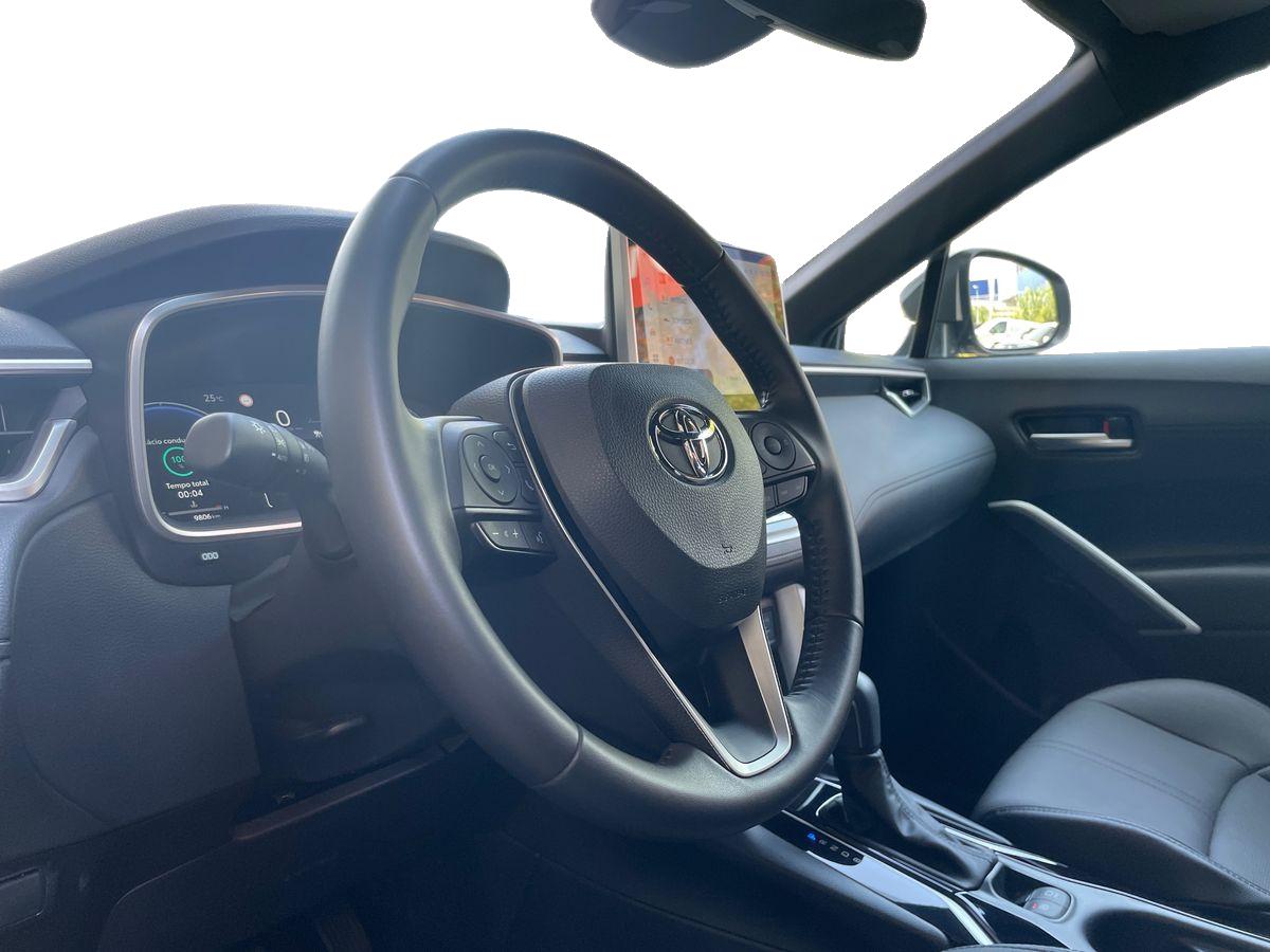 TOYOTA COROLLA CROSS Corolla Cross 2.0 Hybrid Luxury