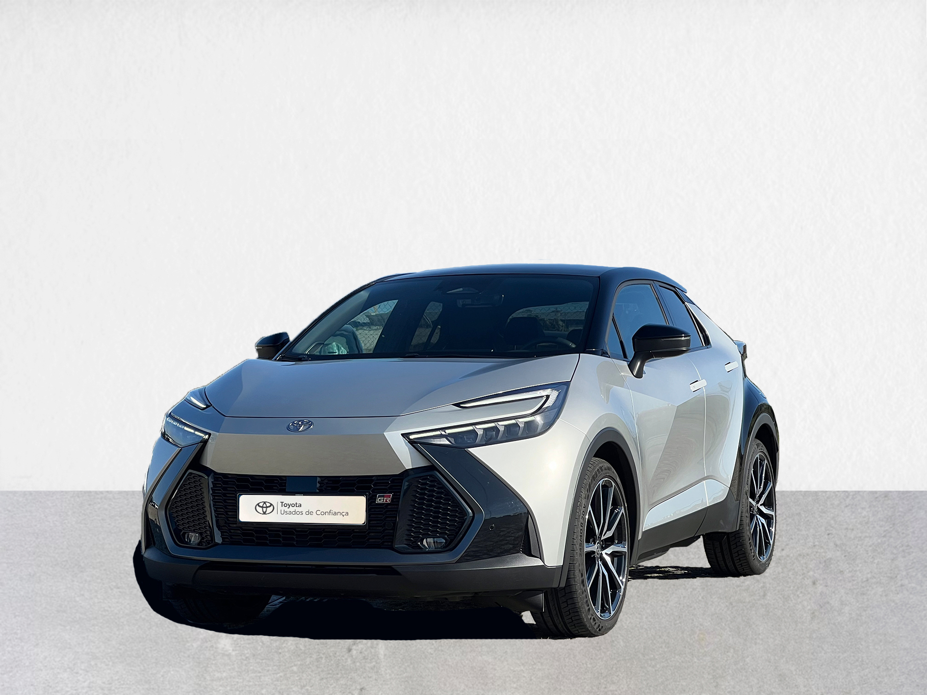 Ver detalhes de TOYOTA TOYOTA C-HR PLUG-IN Toyota C-HR Plug-in 2.0 Hybrid Dynamic Force GR Sport Premiere Edition