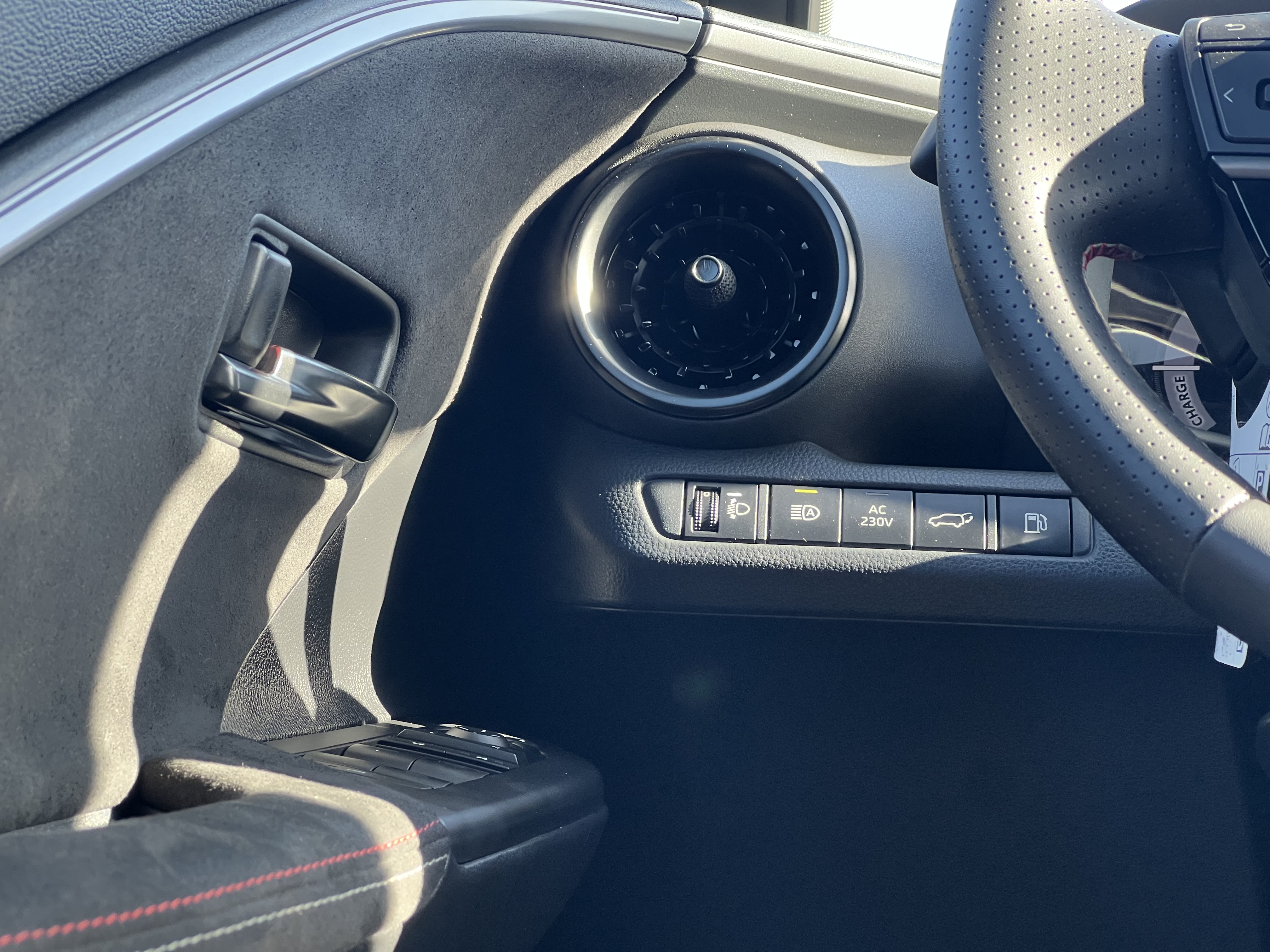 TOYOTA TOYOTA C-HR PLUG-IN Toyota C-HR Plug-in 2.0 Hybrid Dynamic Force GR Sport Premiere Edition