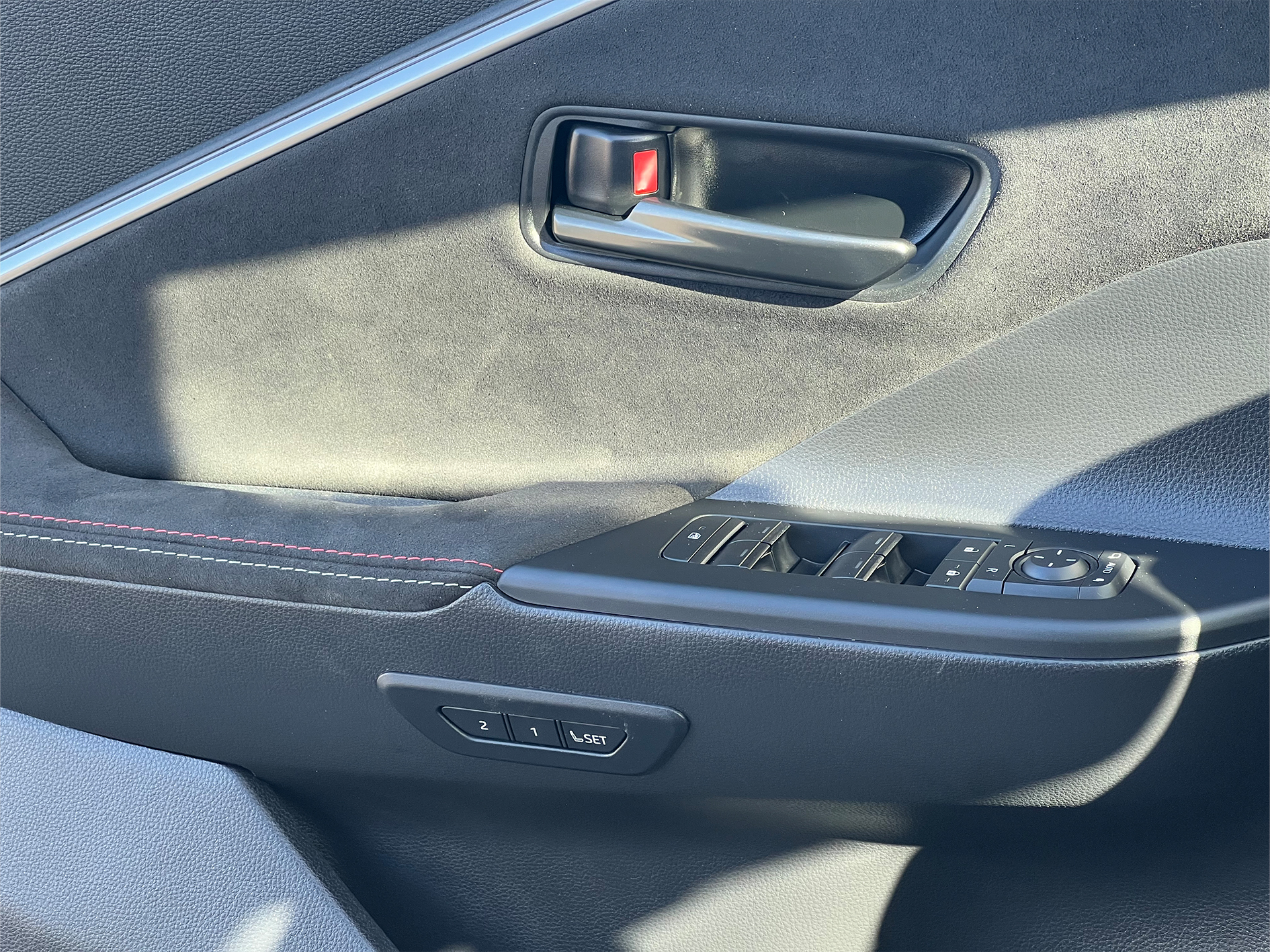 TOYOTA TOYOTA C-HR PLUG-IN Toyota C-HR Plug-in 2.0 Hybrid Dynamic Force GR Sport Premiere Edition