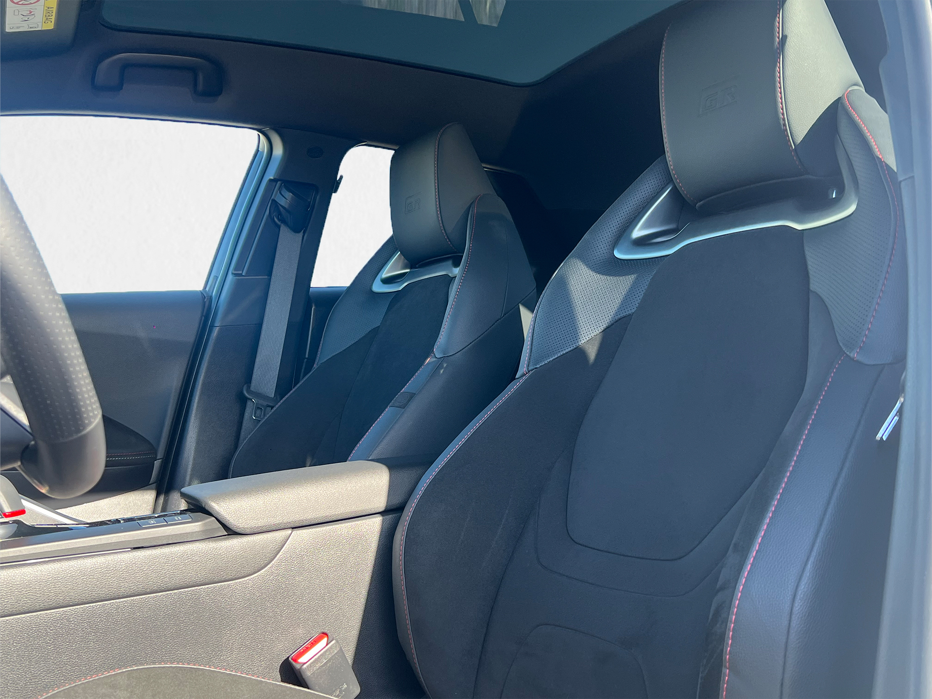 TOYOTA TOYOTA C-HR PLUG-IN Toyota C-HR Plug-in 2.0 Hybrid Dynamic Force GR Sport Premiere Edition