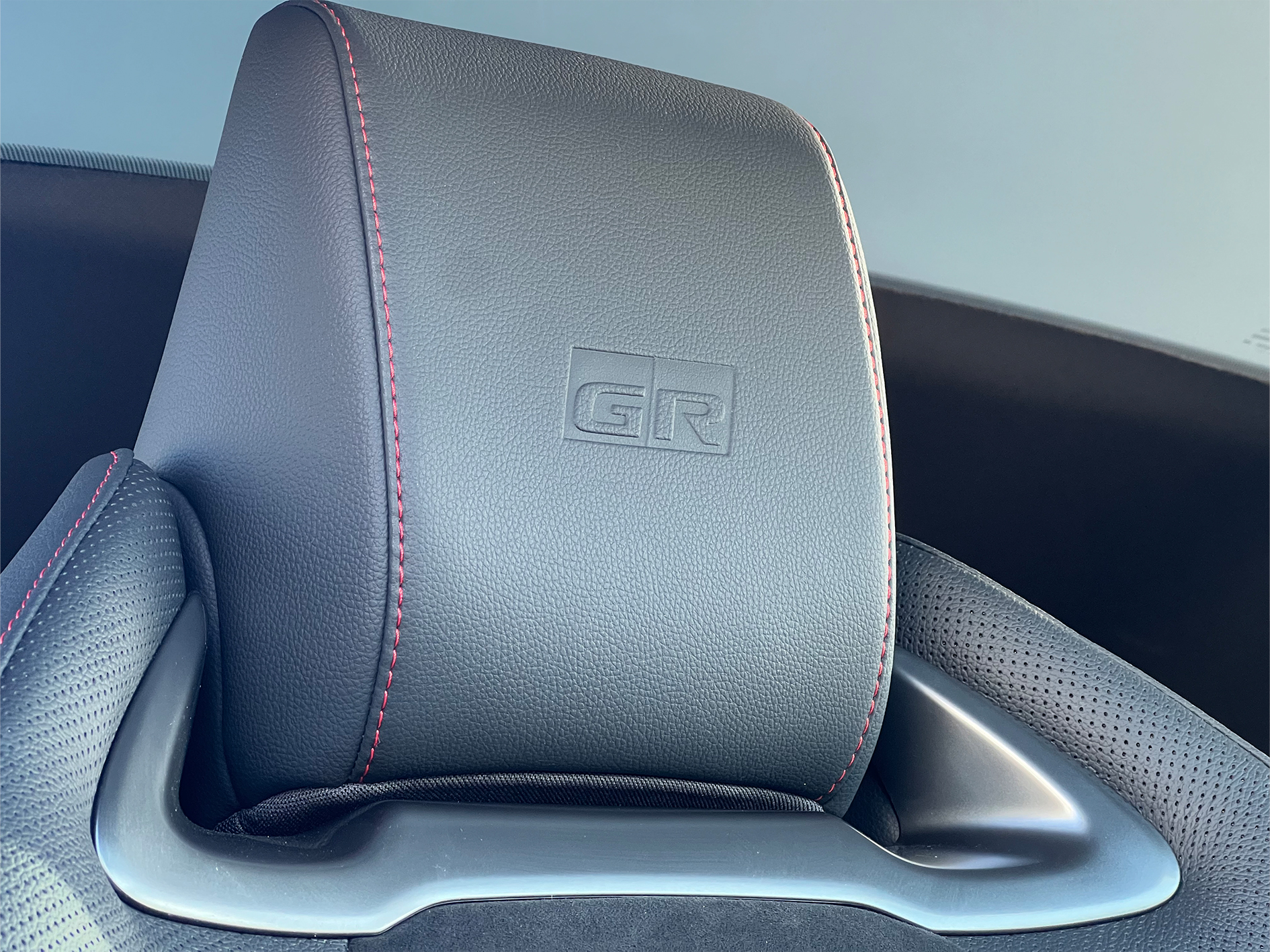TOYOTA TOYOTA C-HR PLUG-IN Toyota C-HR Plug-in 2.0 Hybrid Dynamic Force GR Sport Premiere Edition
