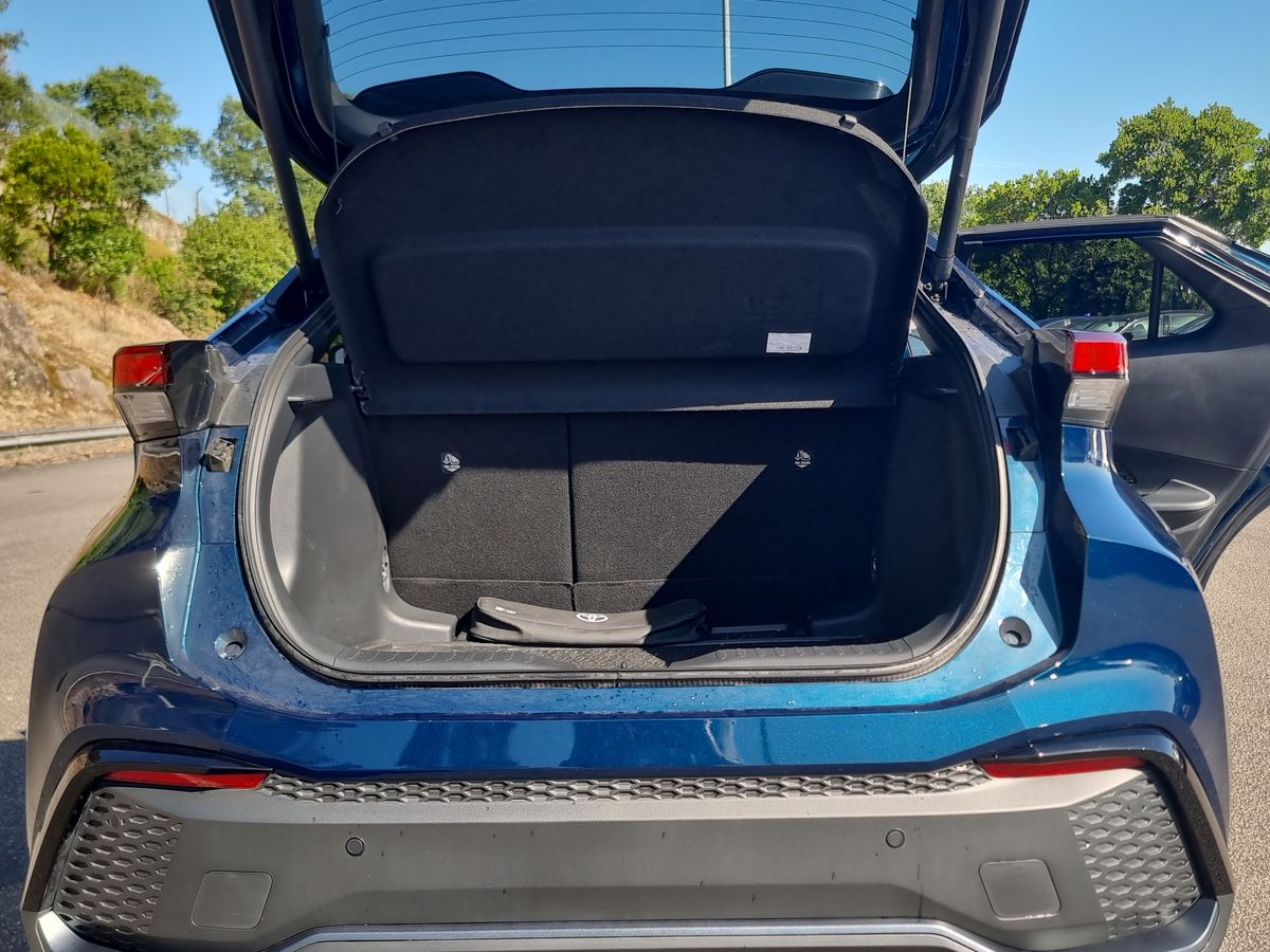 TOYOTA TOYOTA C-HR Toyota C-HR 1.8 Hybrid Lounge
