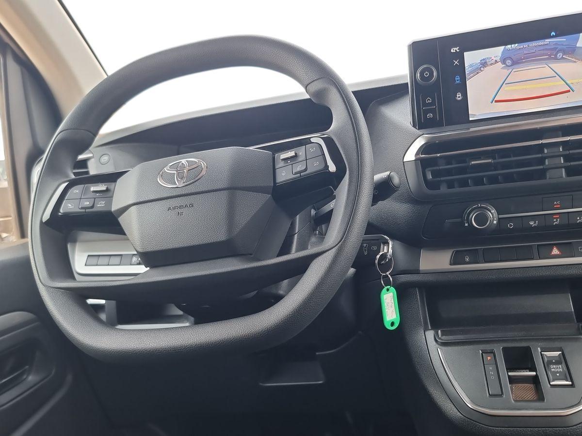 TOYOTA PROACE VERSO BEV Proace Verso BEV L2 75kWh Exclusive 9L