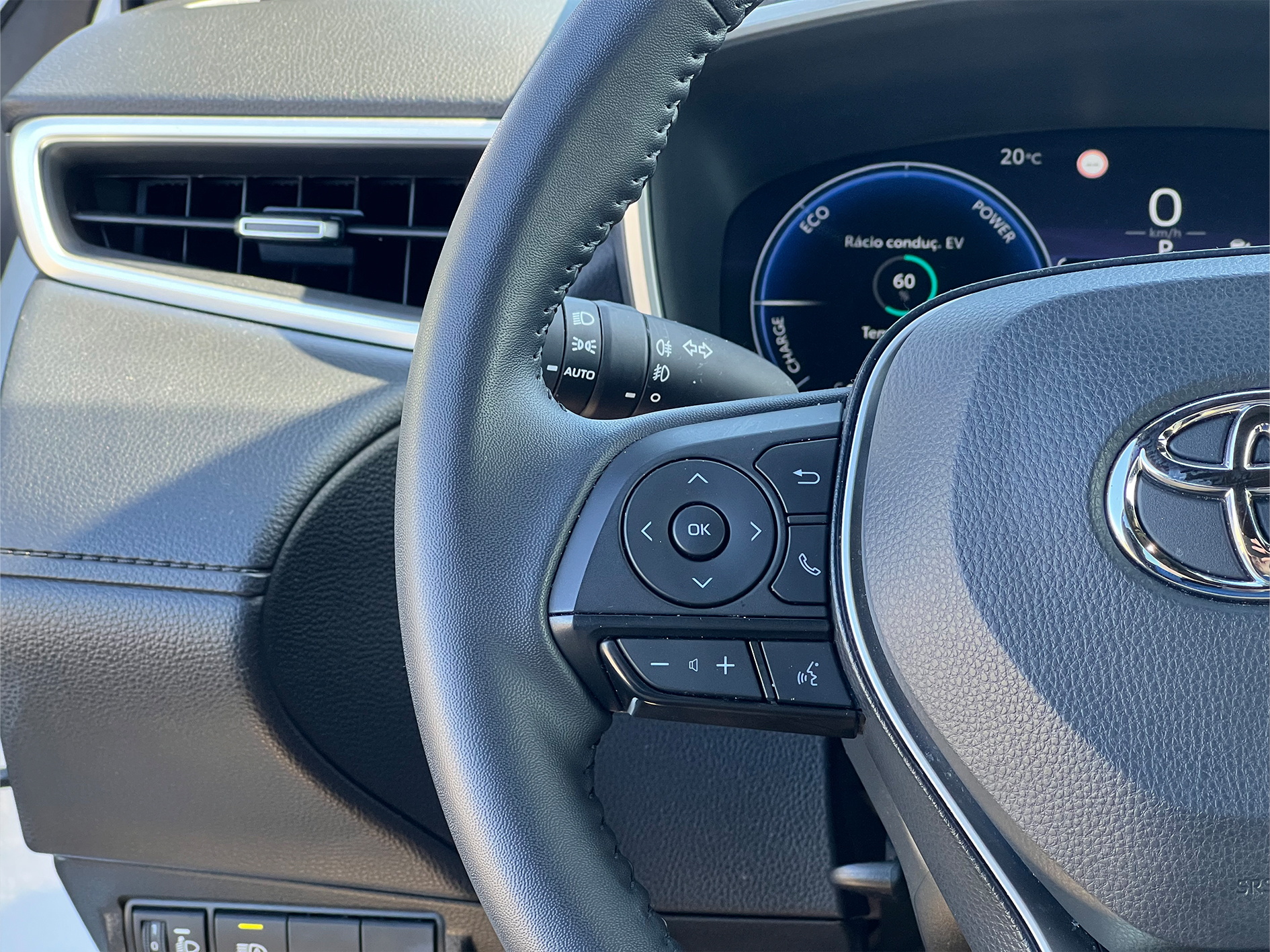 TOYOTA COROLLA CROSS Corolla Cross 1.8 Hybrid Luxury