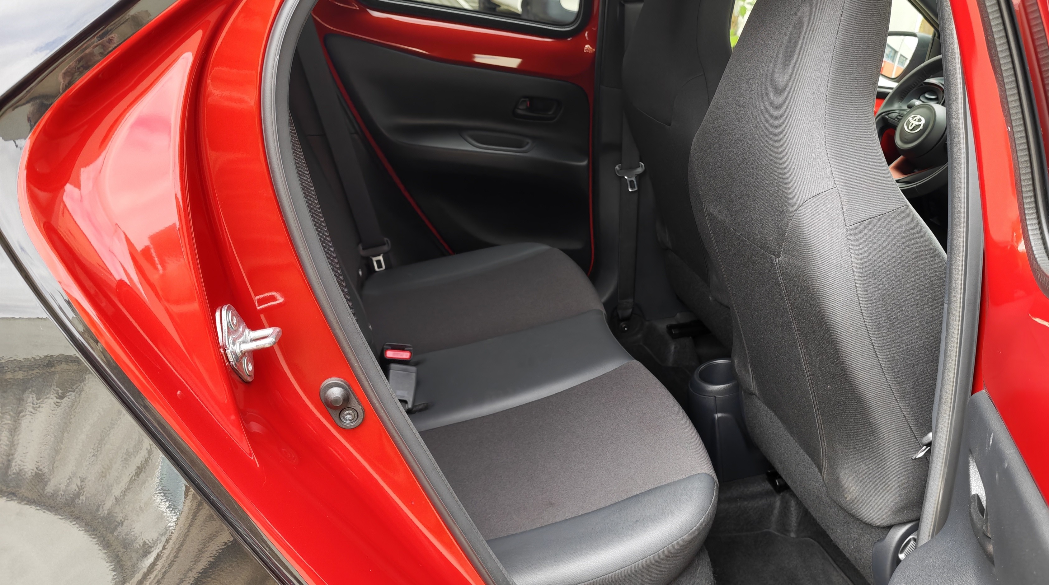 TOYOTA AYGO X Aygo X envy 1.0G CVT