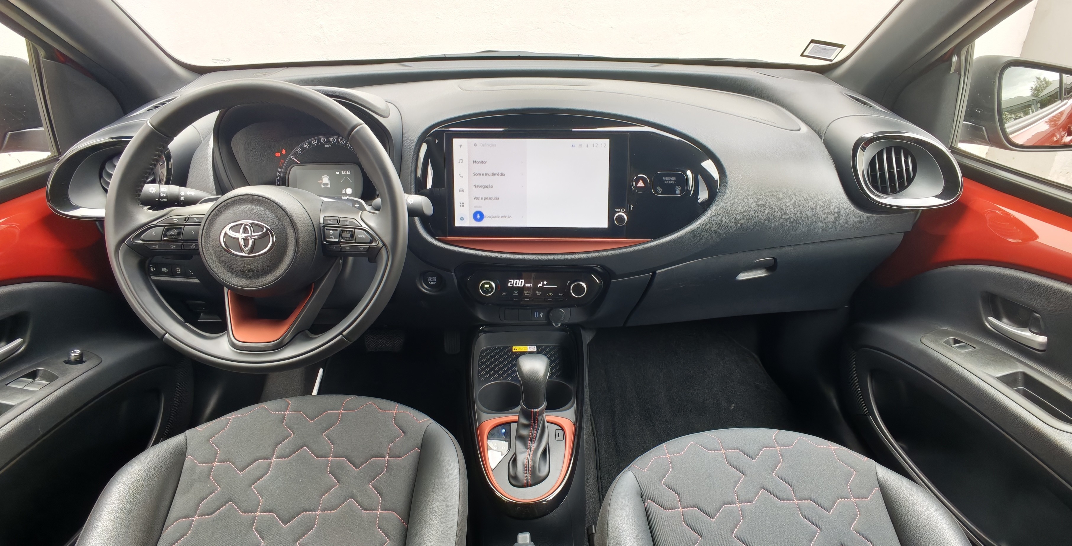 TOYOTA AYGO X Aygo X envy 1.0G CVT