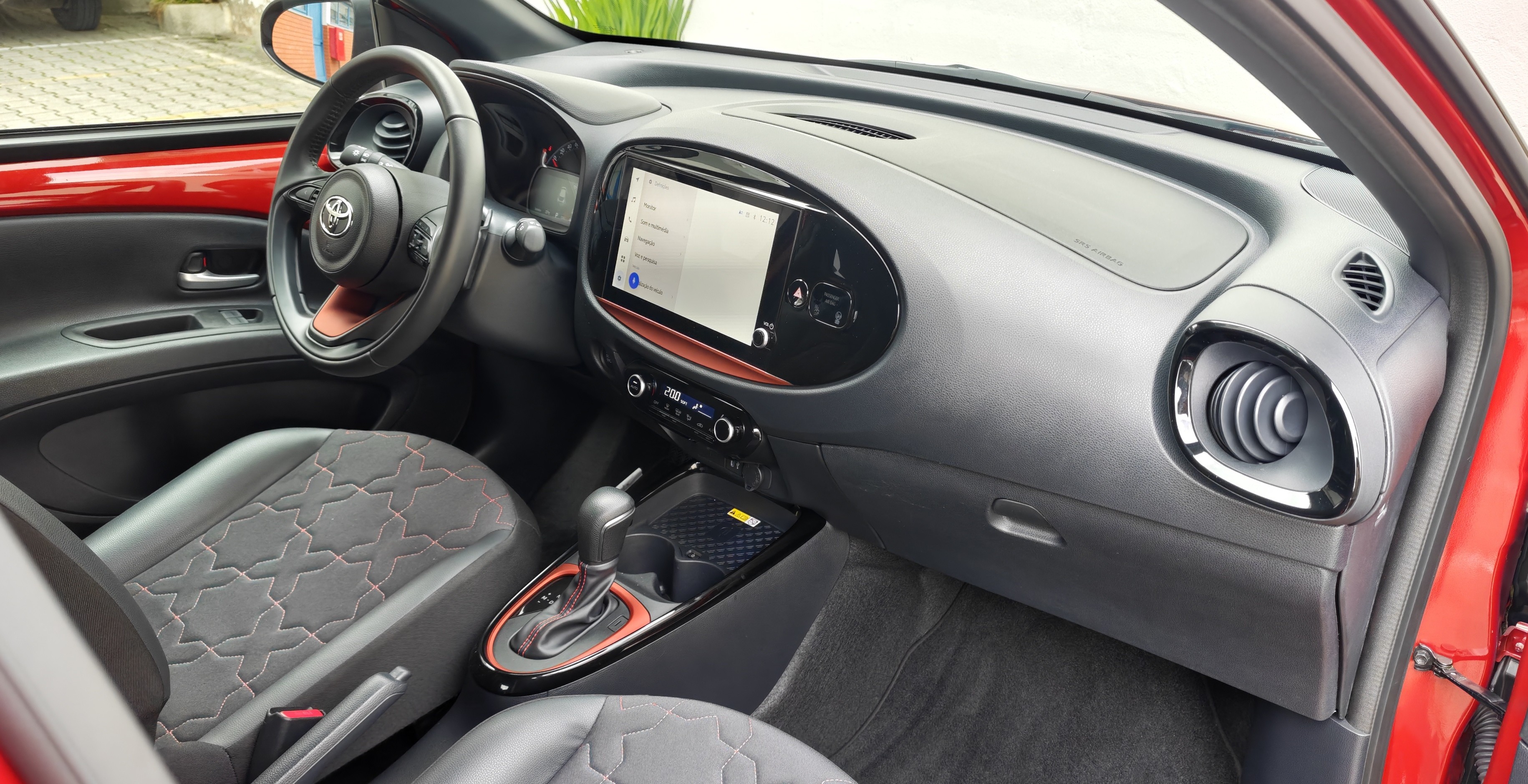 TOYOTA AYGO X Aygo X envy 1.0G CVT