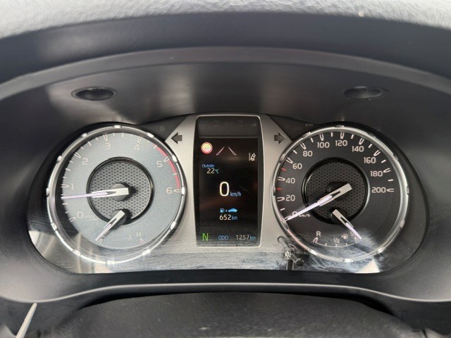 TOYOTA HILUX Hilux 2.4D 4x4 Cabina Dupla Caixa Met�lica