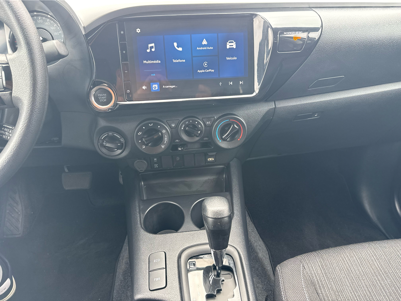 TOYOTA HILUX Hilux 2.4D 4x4 Cabina Dupla Caixa Met�lica