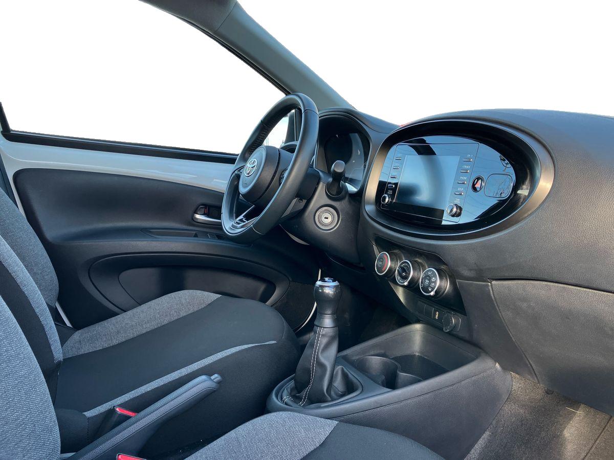 TOYOTA AYGO X Aygo X play 1.0G