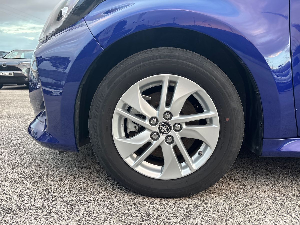 TOYOTA YARIS Yaris 1.5 Hybrid 115 Comfort Plus