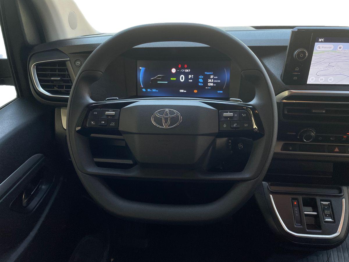 TOYOTA PROACE VERSO BEV Proace Verso BEV L2 75kWh Exclusive 9L
