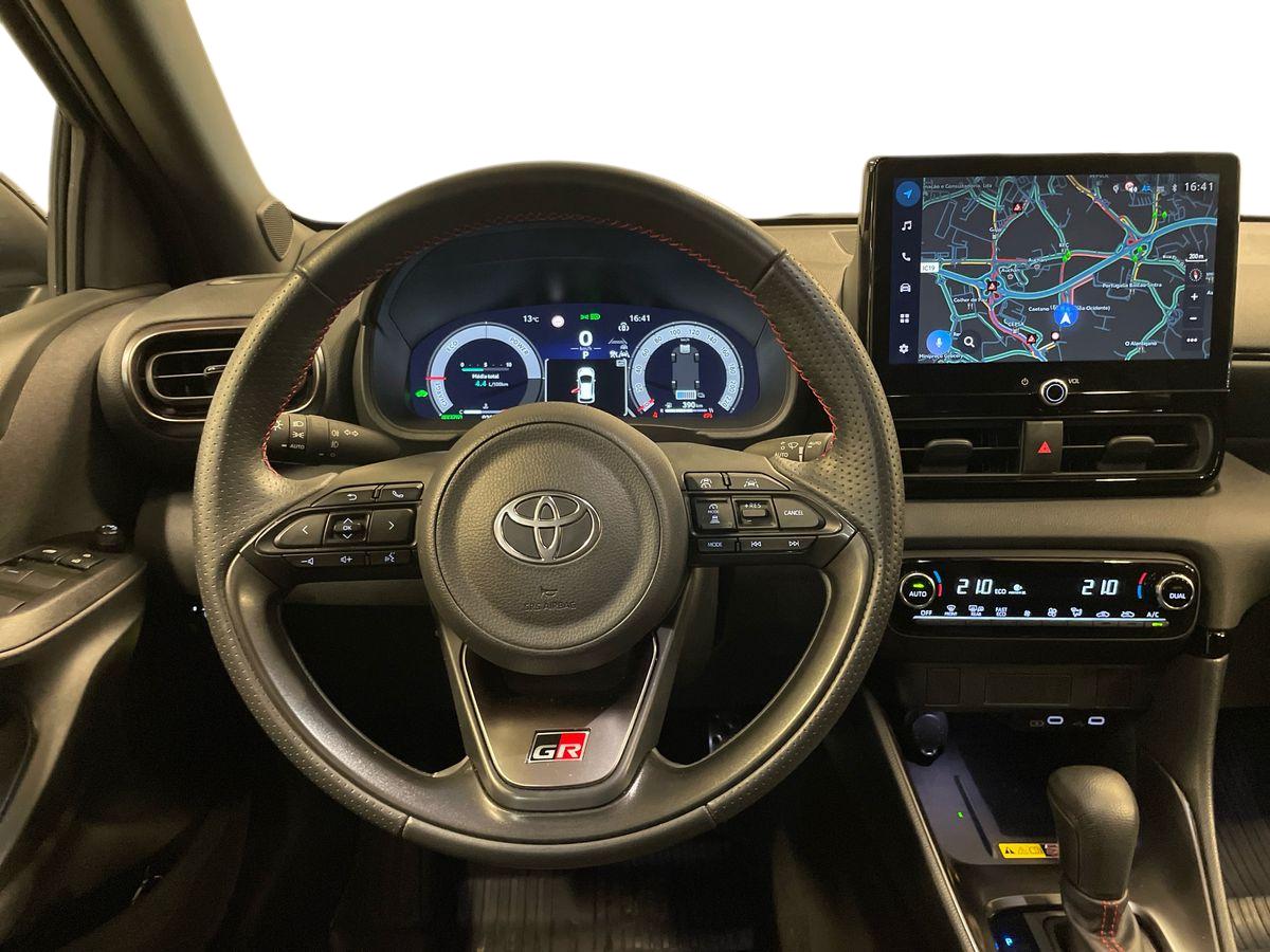 TOYOTA YARIS Yaris 1.5 Hybrid 130 GR Sport