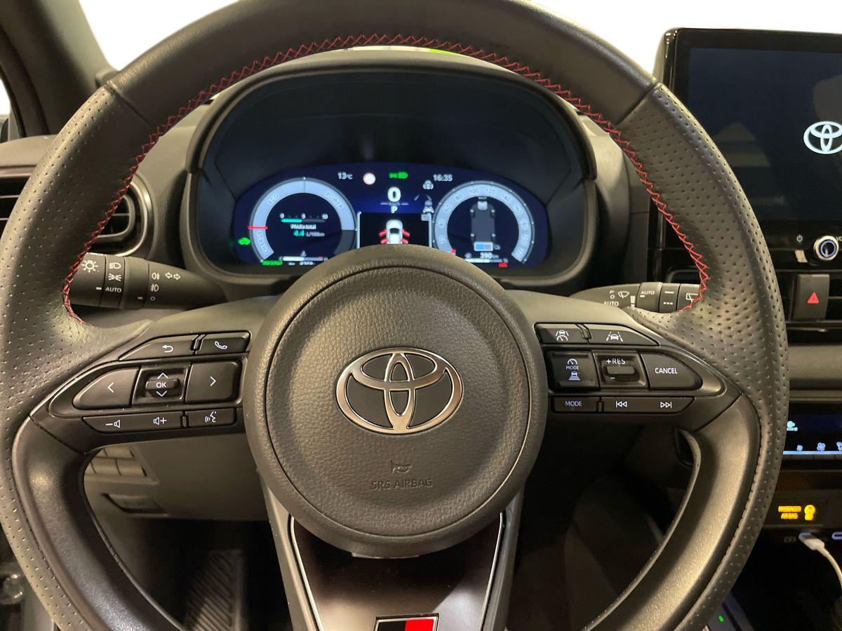 TOYOTA YARIS Yaris 1.5 Hybrid 130 GR Sport
