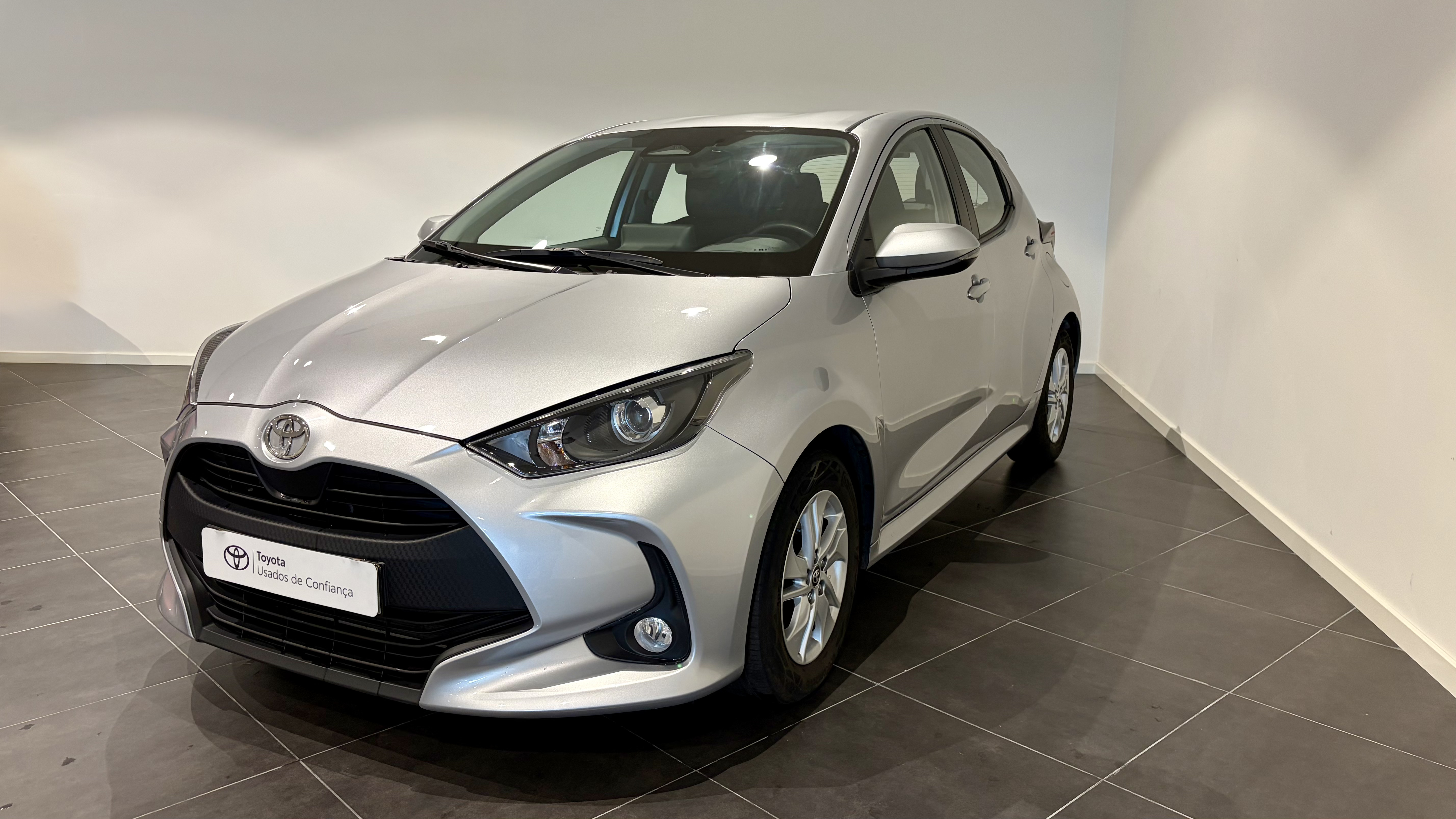 TOYOTA YARIS Yaris 1.5 Hybrid 115 Comfort Plus